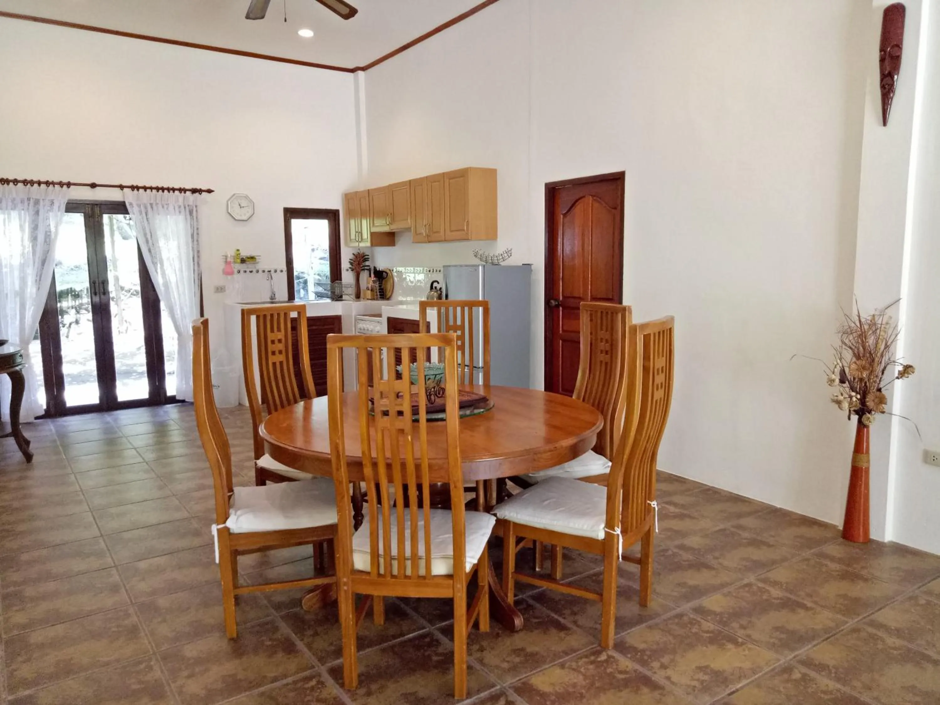 Kitchen or kitchenette in Woodlawn Villas Resort