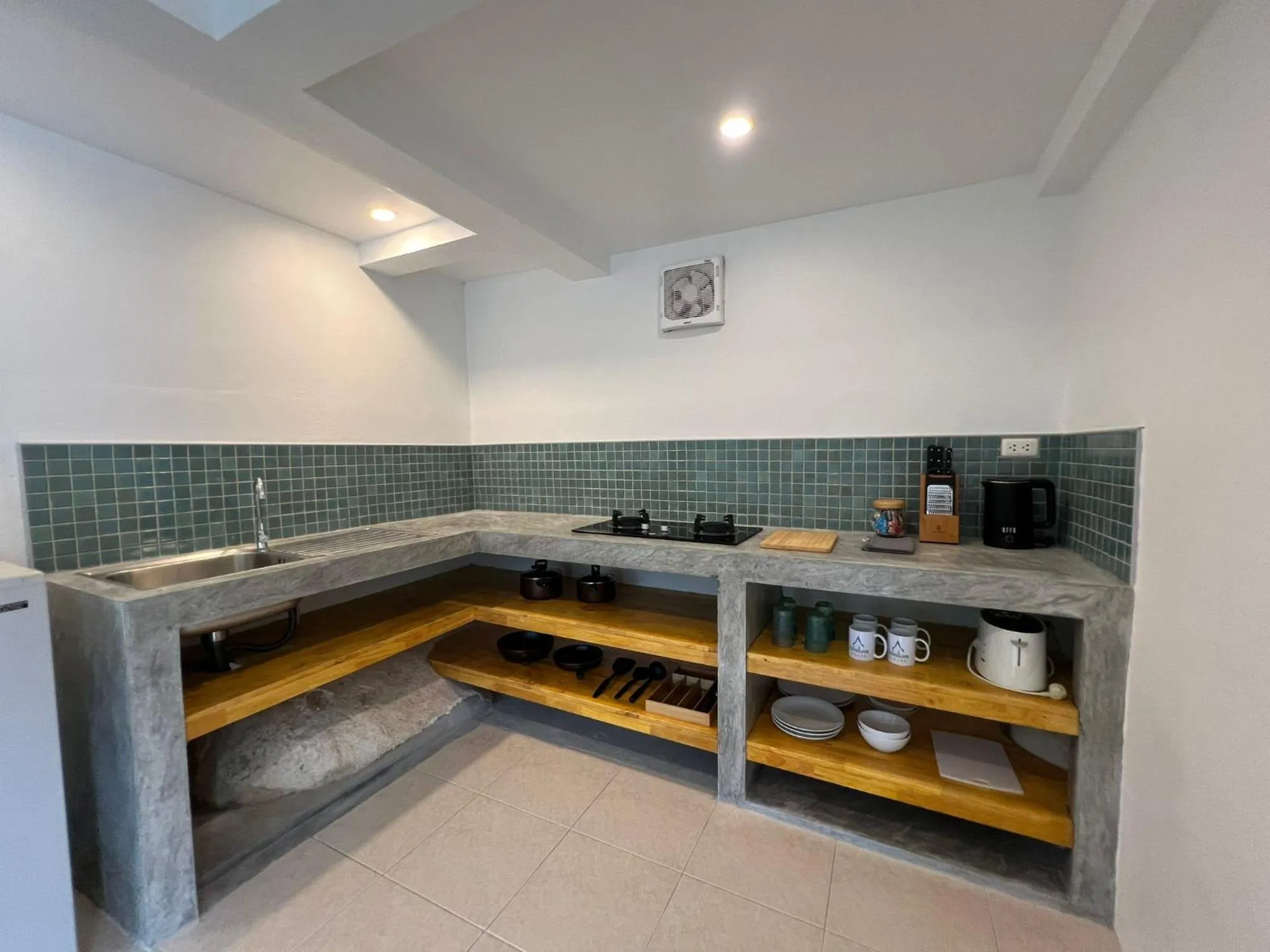 Coffee/tea facilities in Woodlawn Villas Resort