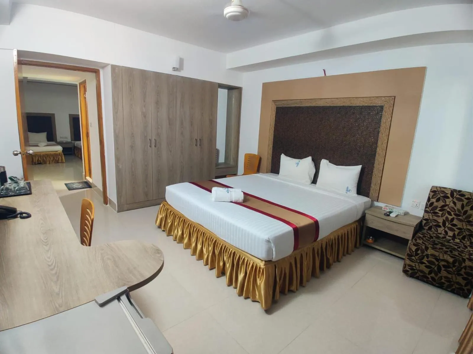 Bed in Cox West Inn