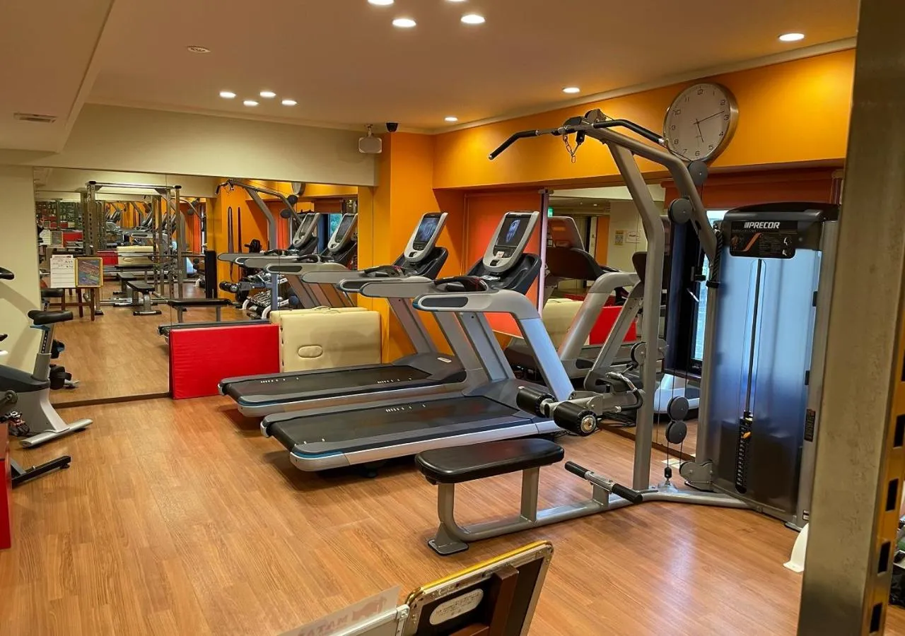 Fitness centre/facilities in Nagoya B's Hotel