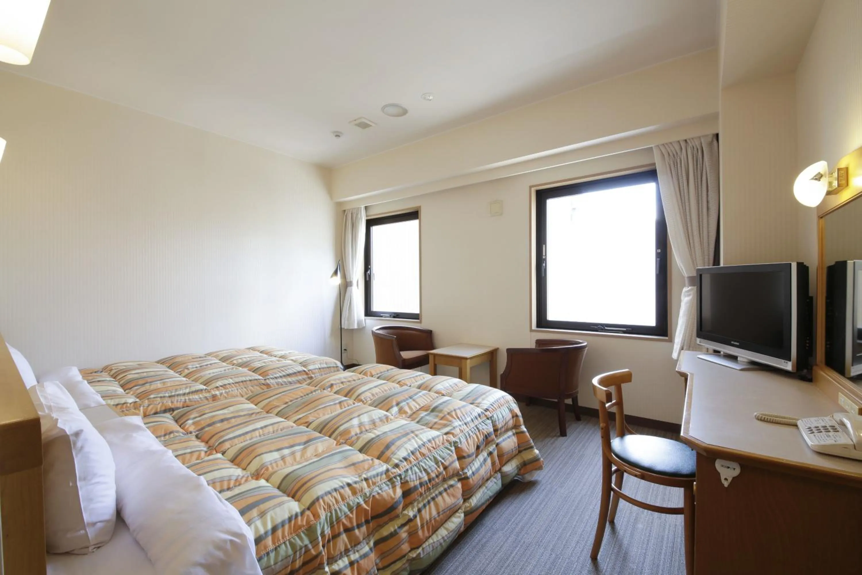 Photo of the whole room in Nagoya B's Hotel