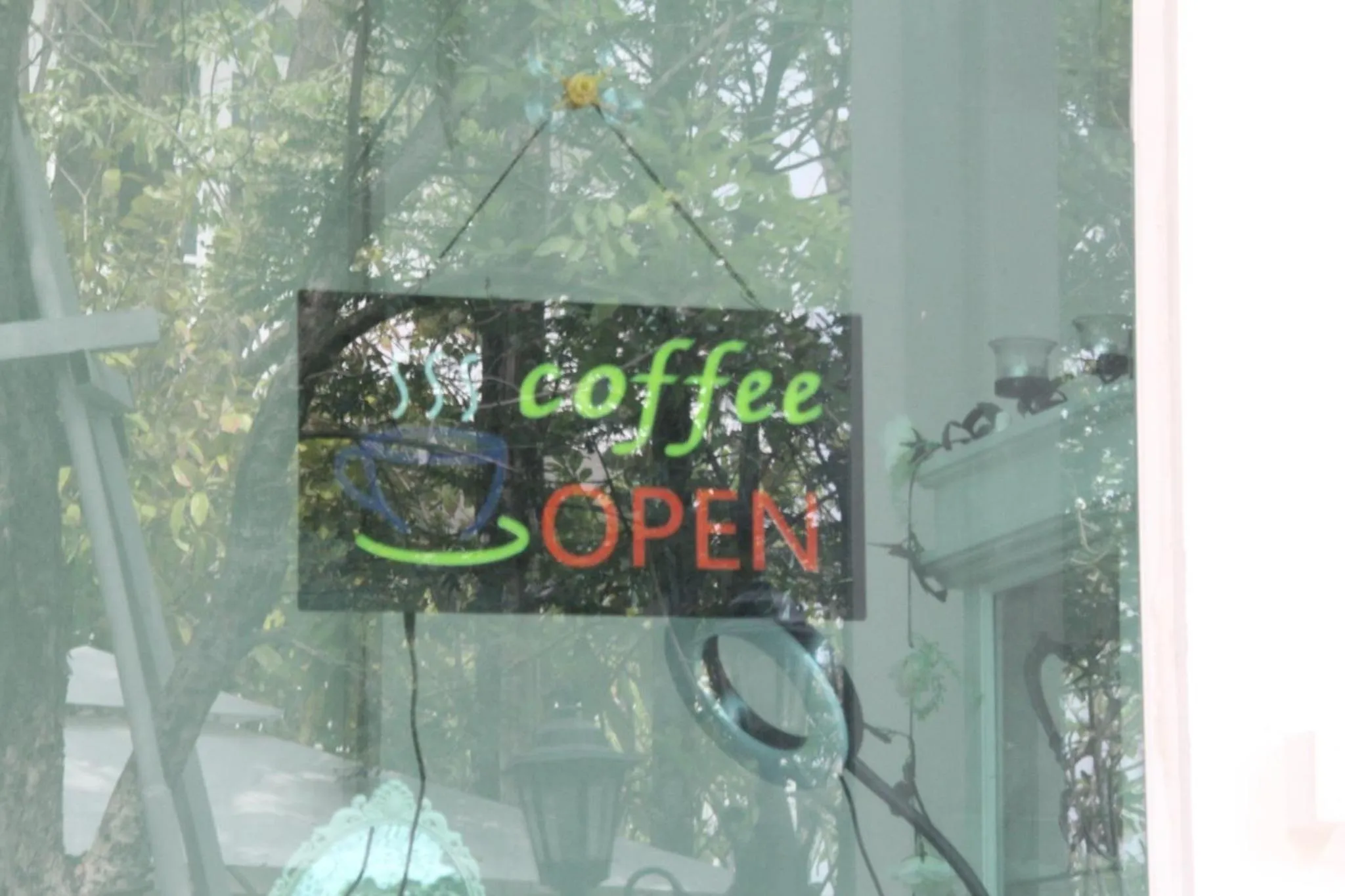 Communal lounge/ TV room in Bananaleaf Wedding Cafe & Resort