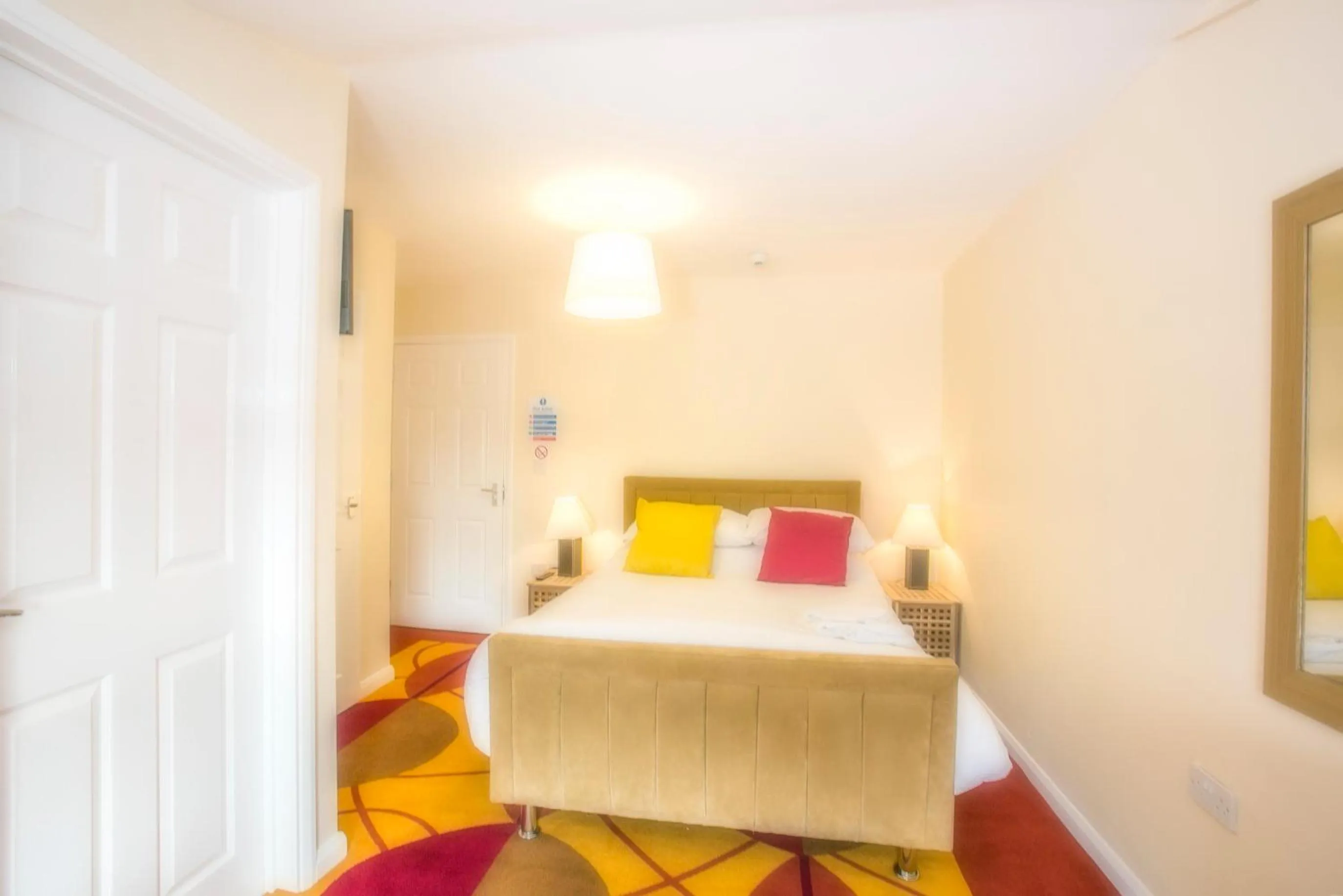 Bed in The Brown Horse Hotel