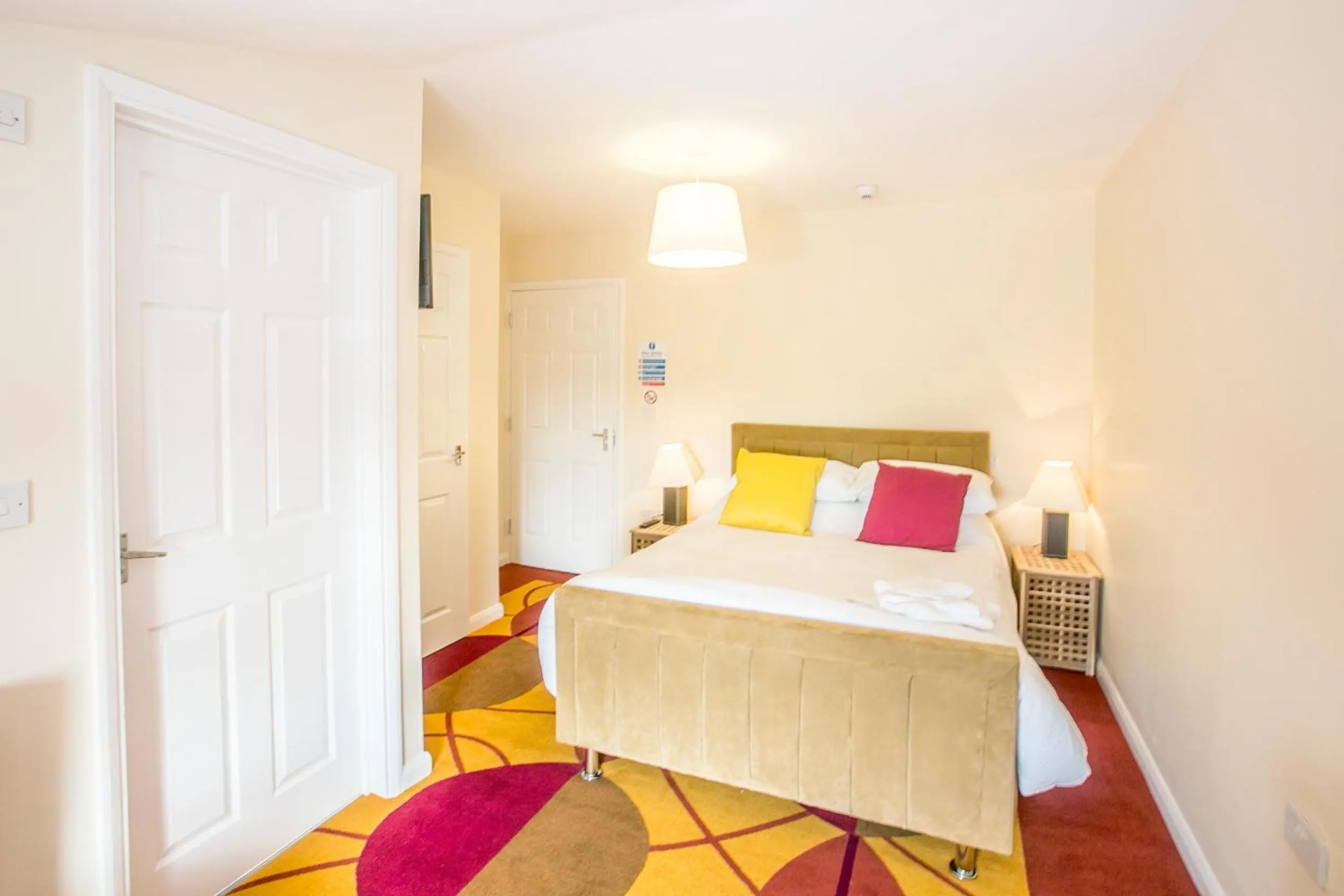 Bed in The Brown Horse Hotel