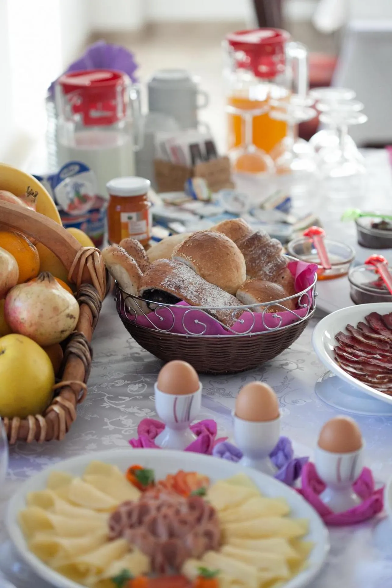 Food and drinks in Hotel Almira