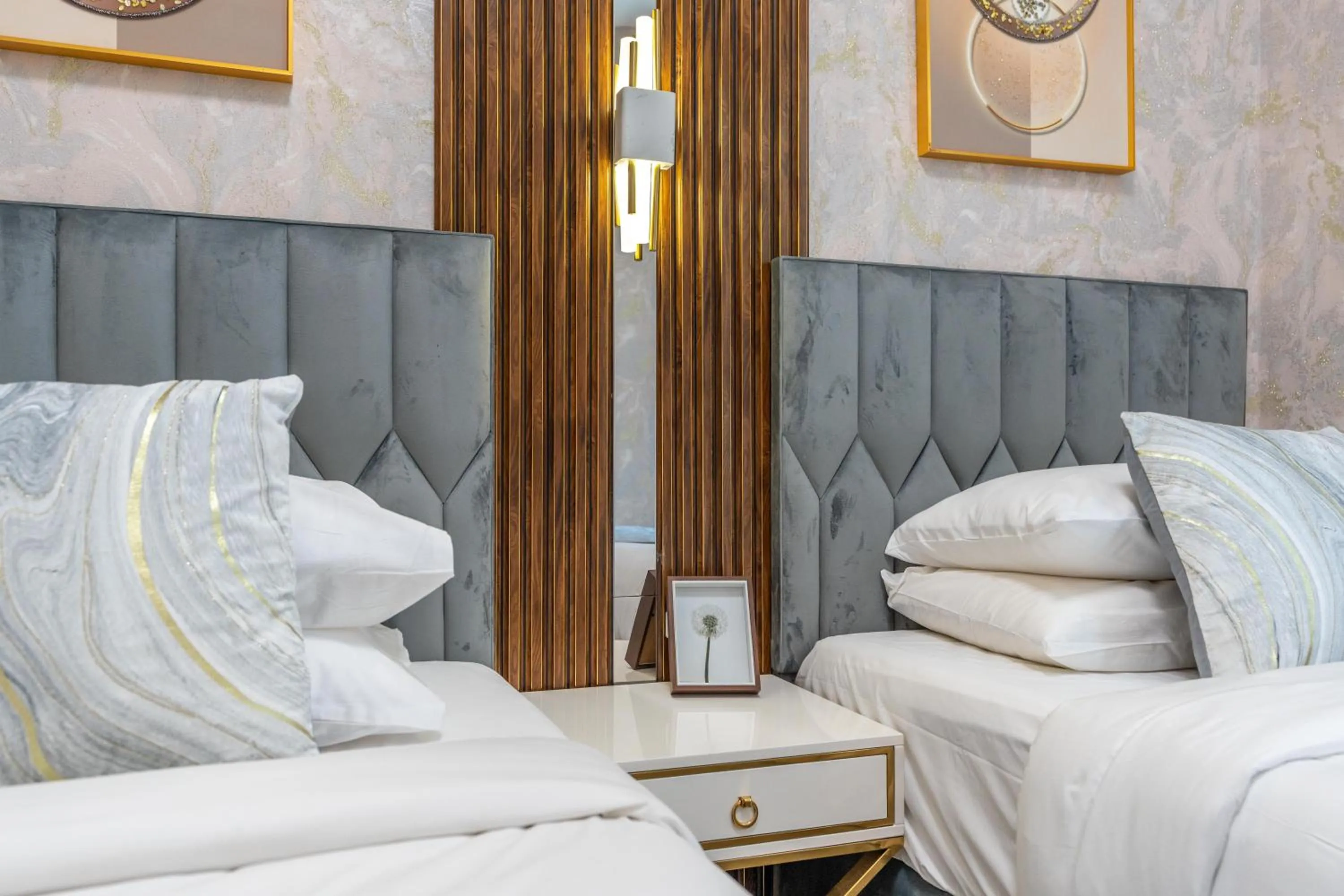 Bed in Globalstay Creek Horizon Modern Apartments