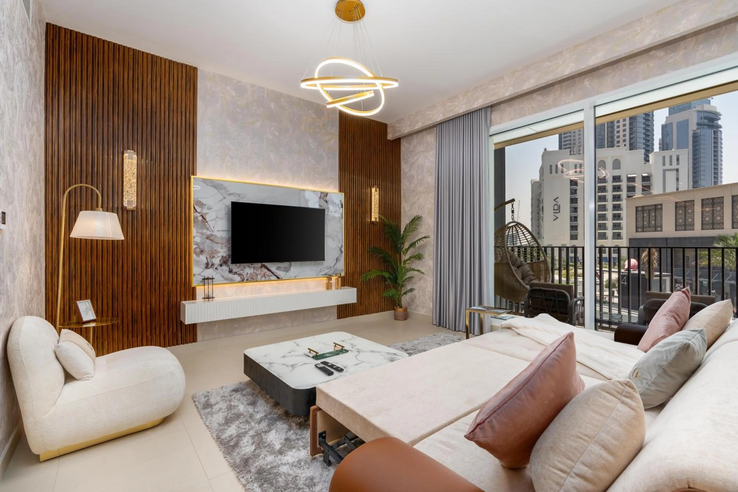 TV and multimedia in Globalstay Creek Horizon Modern Apartments