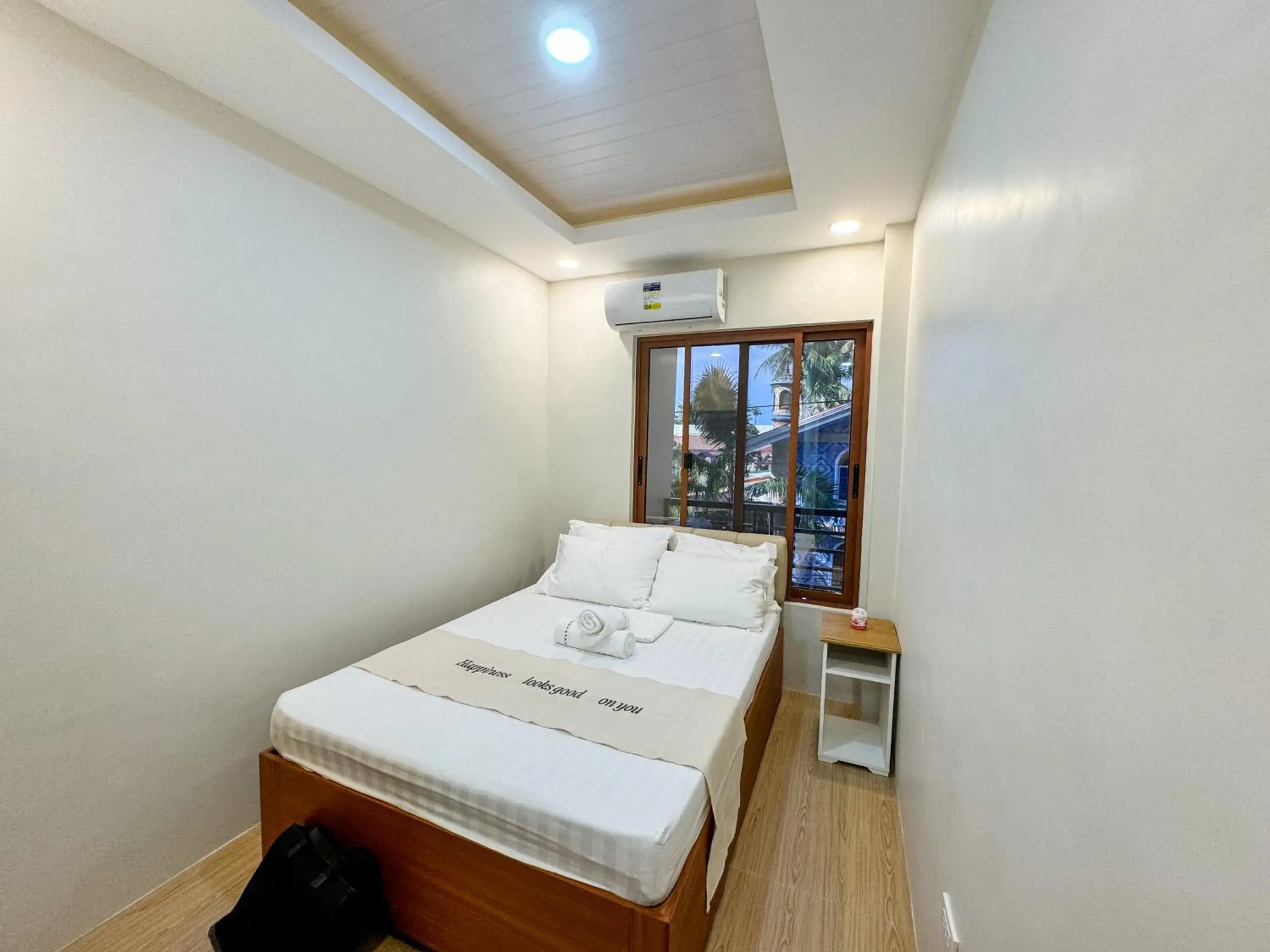 Double Room in Happynest Rooms in Santa Fe Bantayan Island Double Room in Happynest Rooms in Santa Fe Bantayan Island