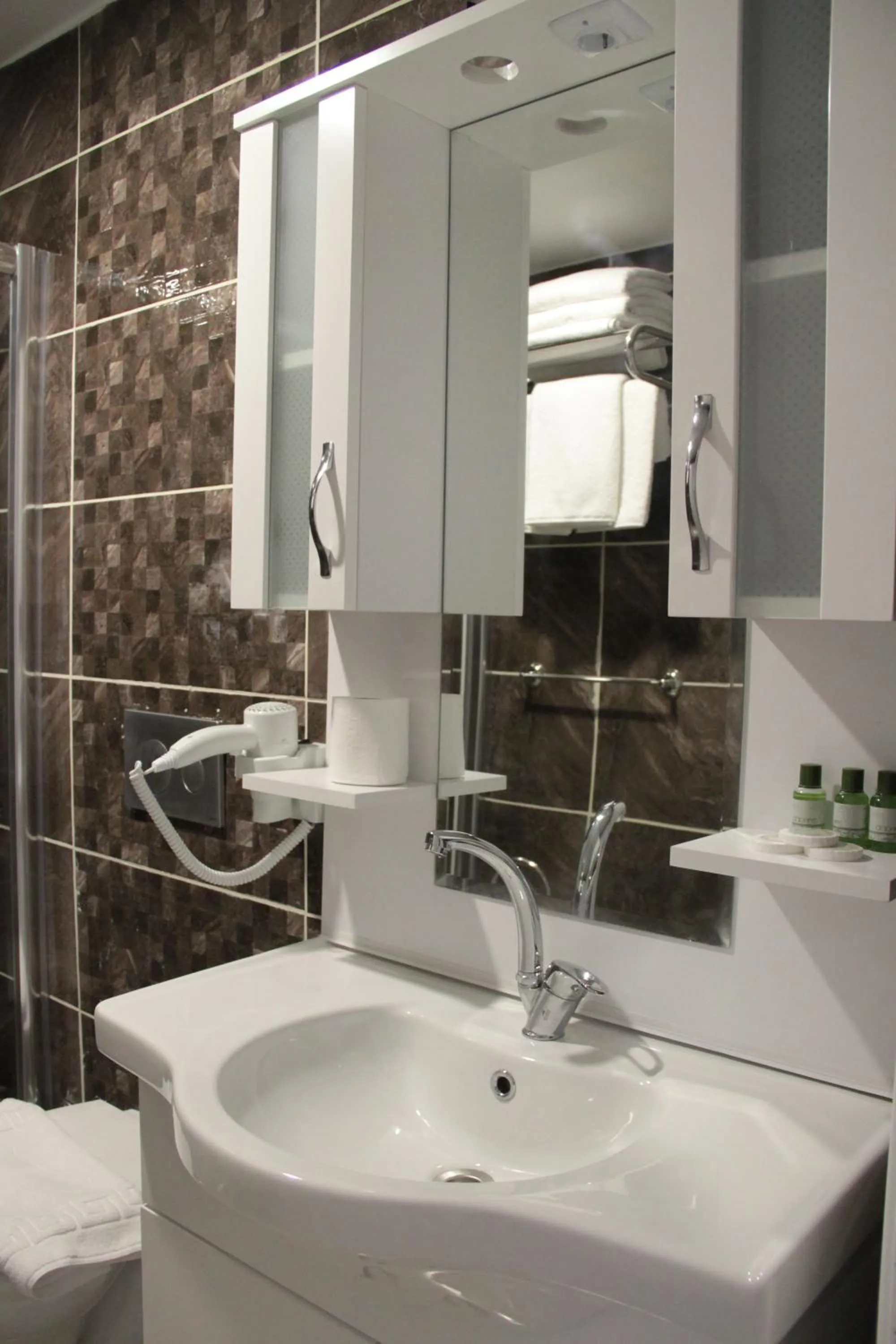 Bathroom in Nagehan Hotel Old City