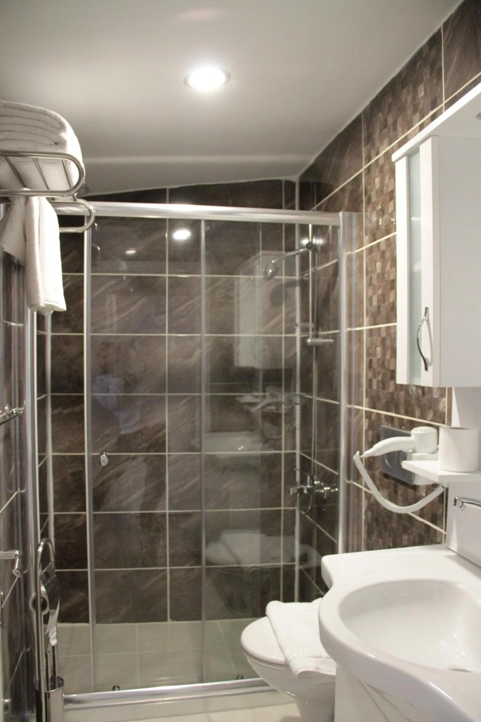 Bathroom in Nagehan Hotel Old City