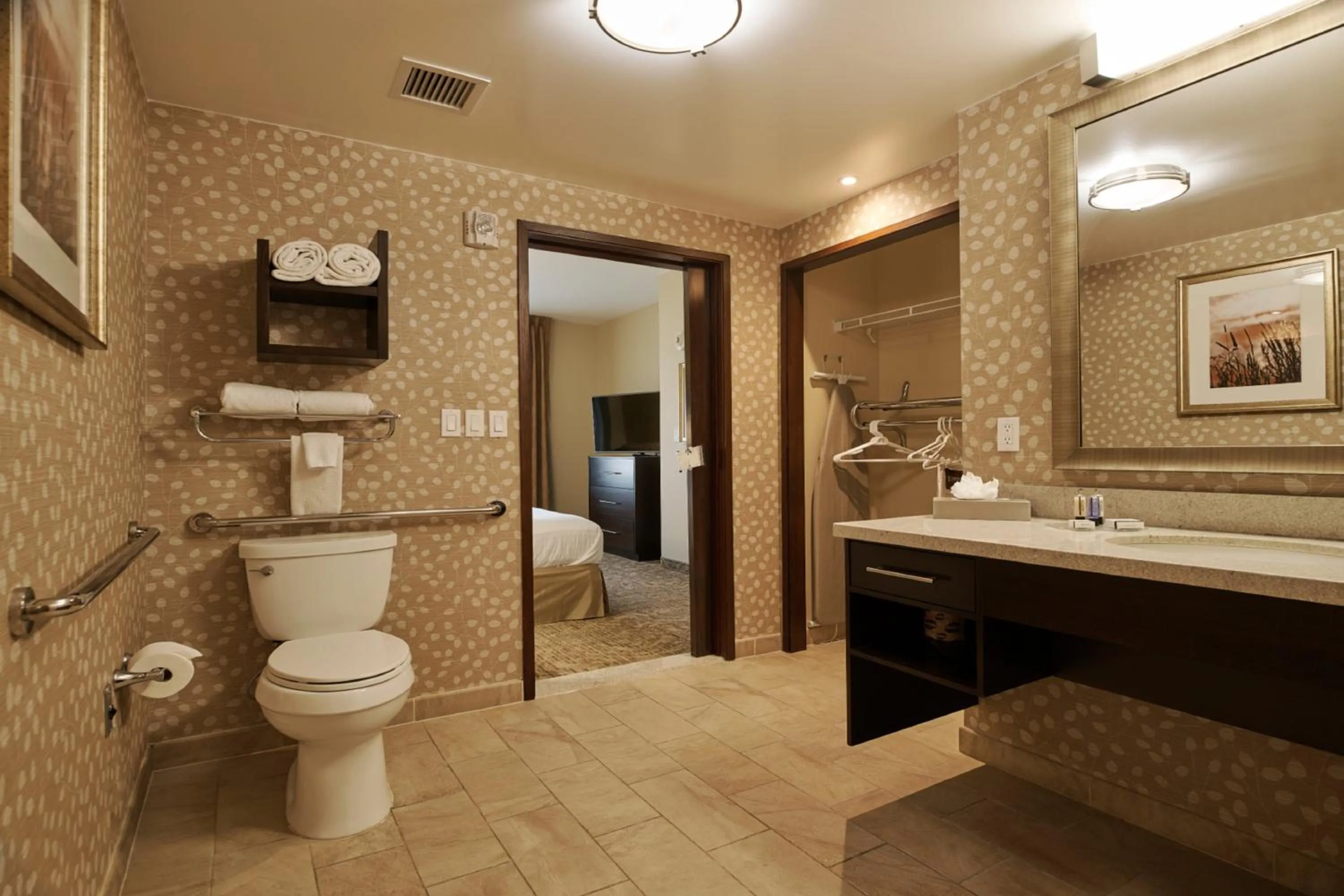 Bathroom in Staybridge Suites Chihuahua by IHG