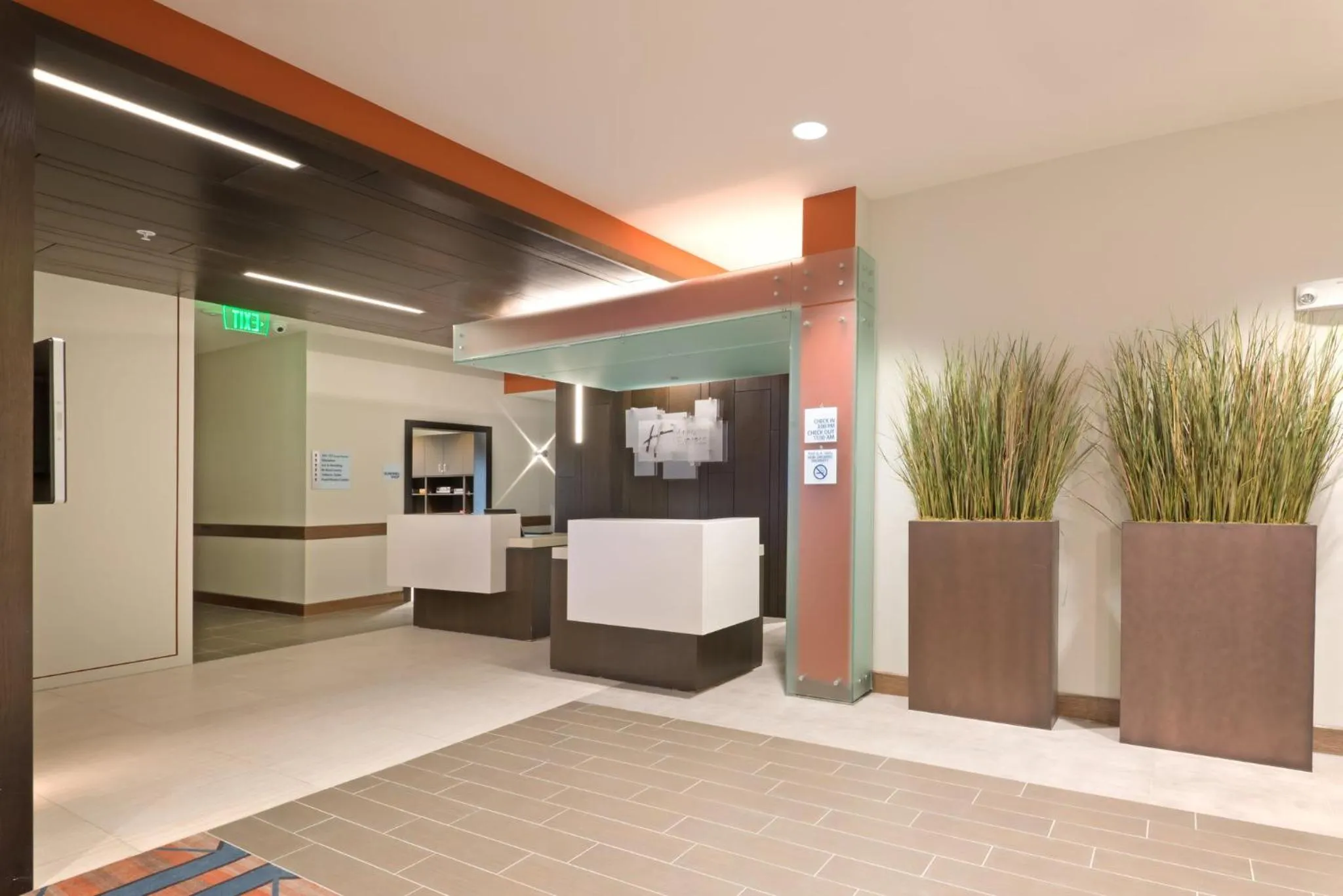 Property building in Holiday Inn Express Hotel & Suites Hot Springs by IHG