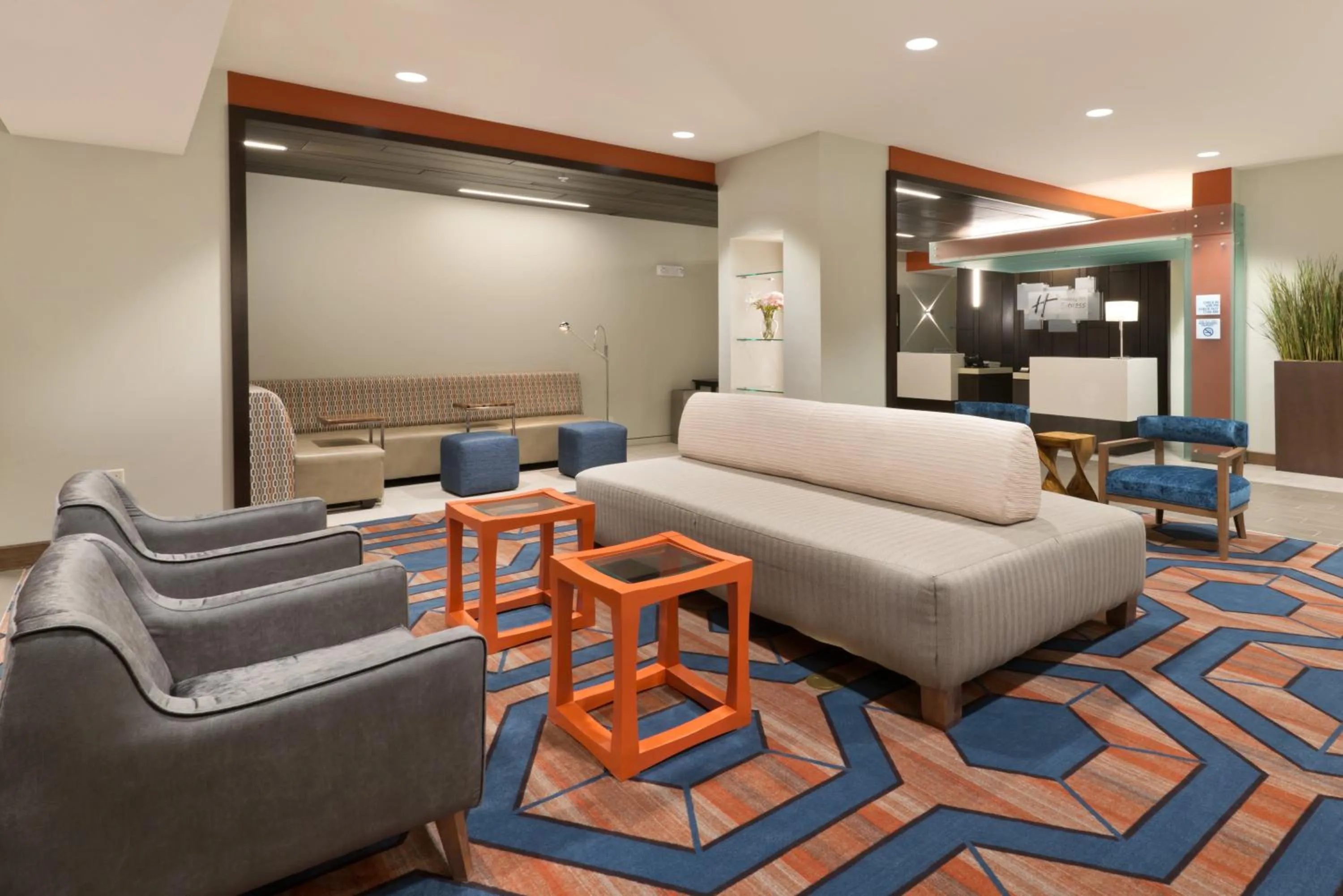 Property building in Holiday Inn Express Hotel & Suites Hot Springs by IHG