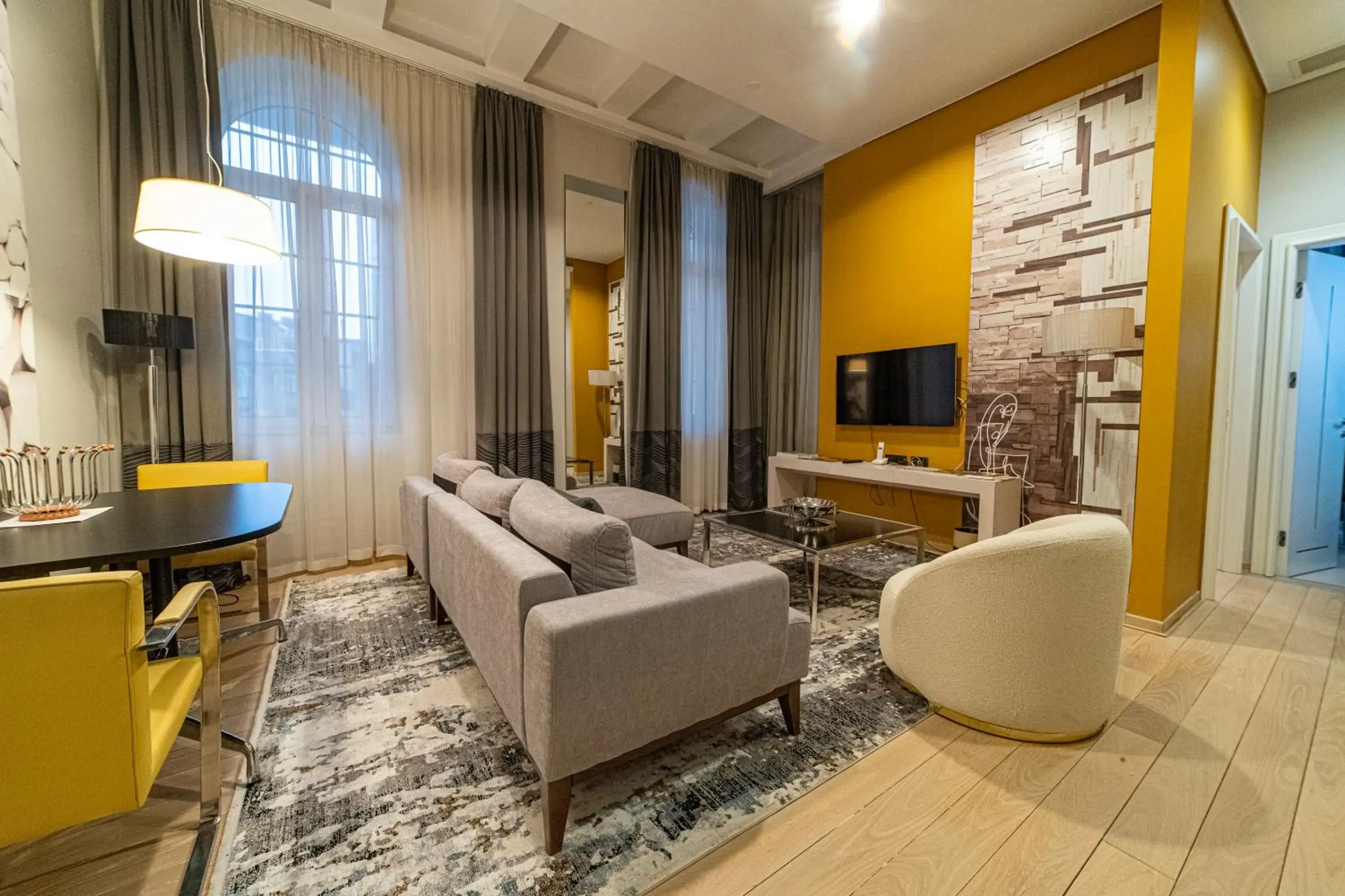 One-Bedroom Apartment in Zepter Hotel Belgrade, member of Zepter Hotels One-Bedroom Apartment in Zepter Hotel Belgrade, member of Zepter Hotels