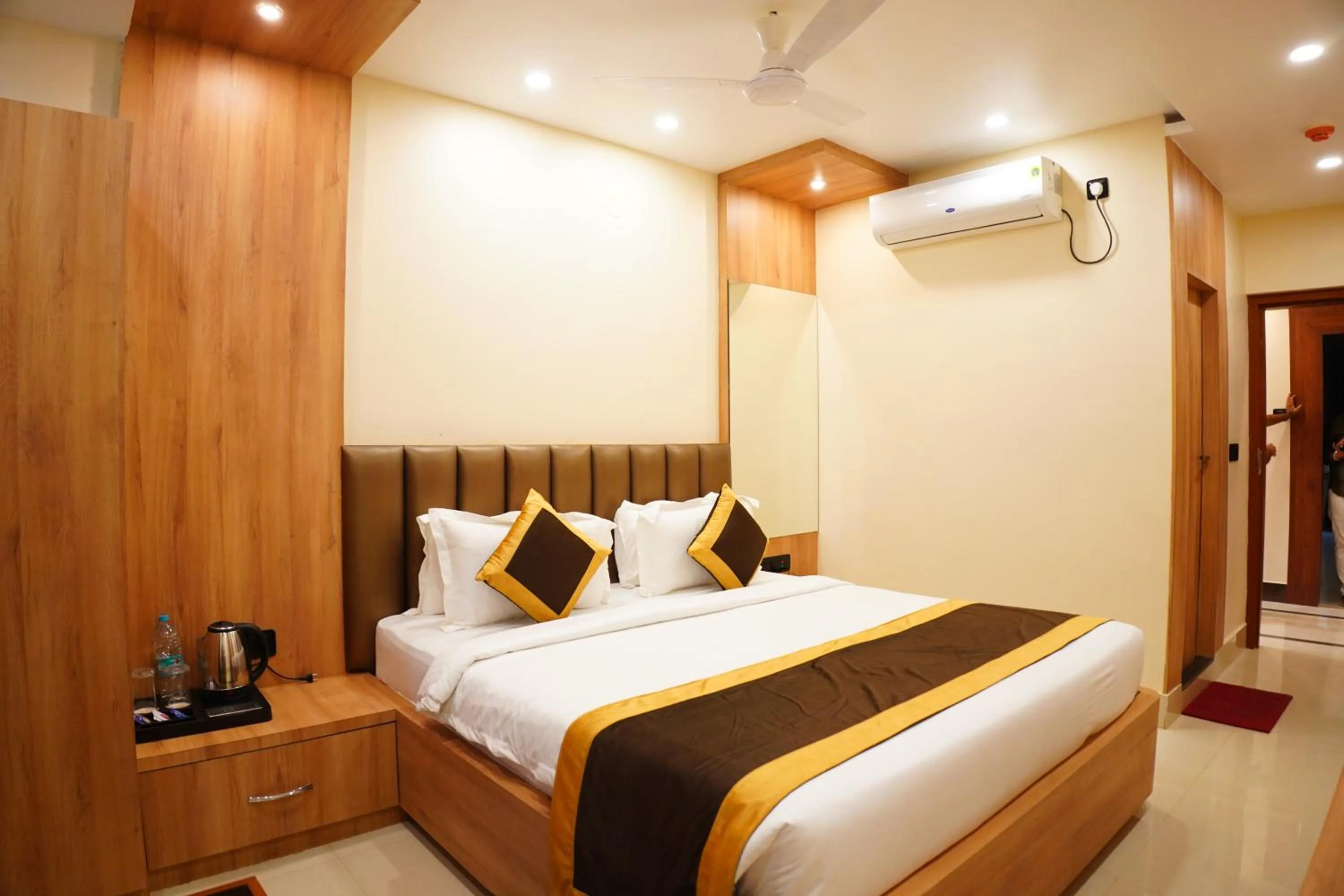 Bed in The MARUTINANDAN GRAND