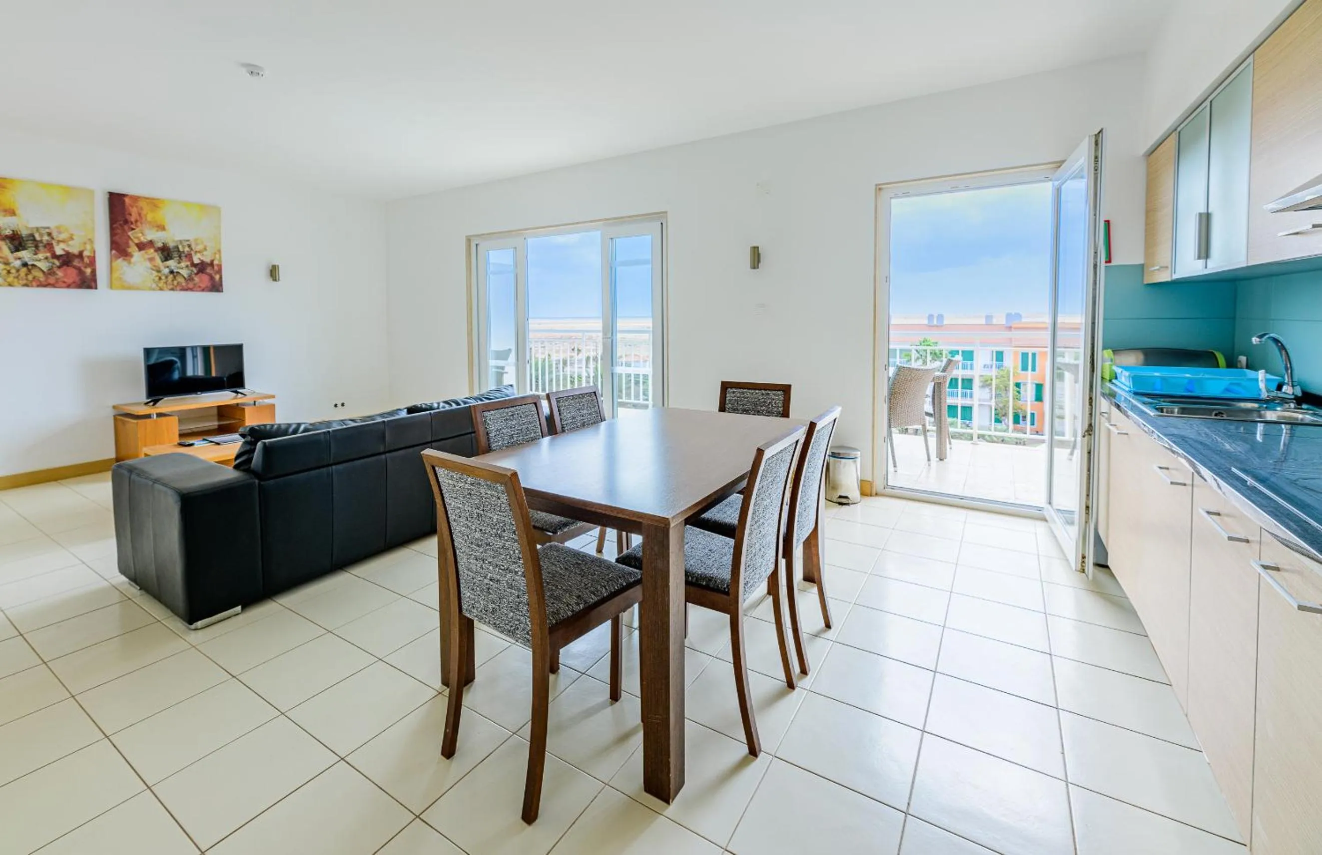 Kitchen or kitchenette in Agua Hotels Sal Vila Verde