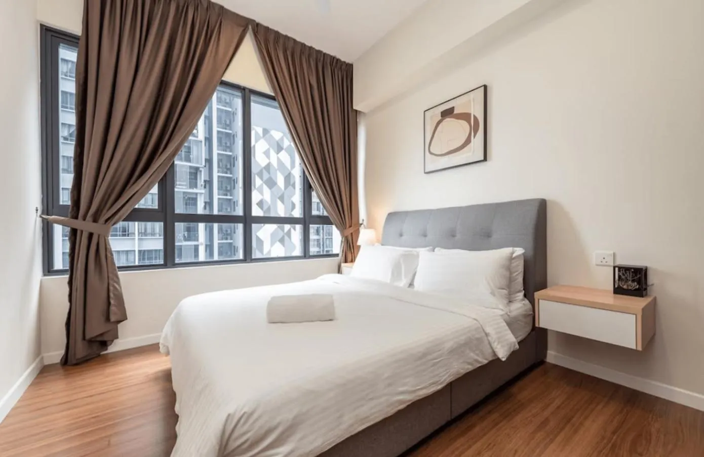 Bed in Millerz Square Old Klang Road