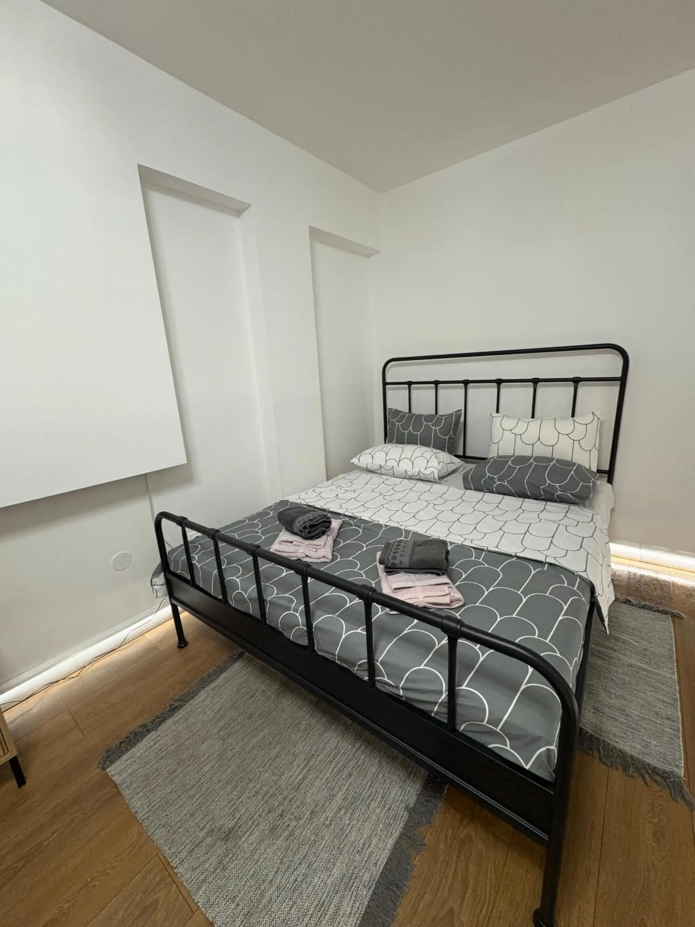 Bed in Apartments Sat