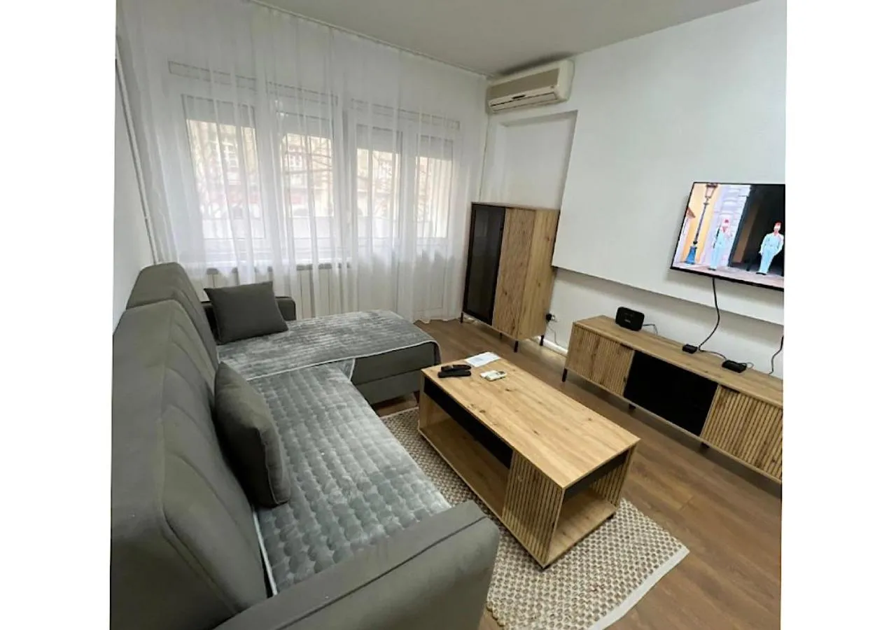 Communal lounge/ TV room in Apartments Sat