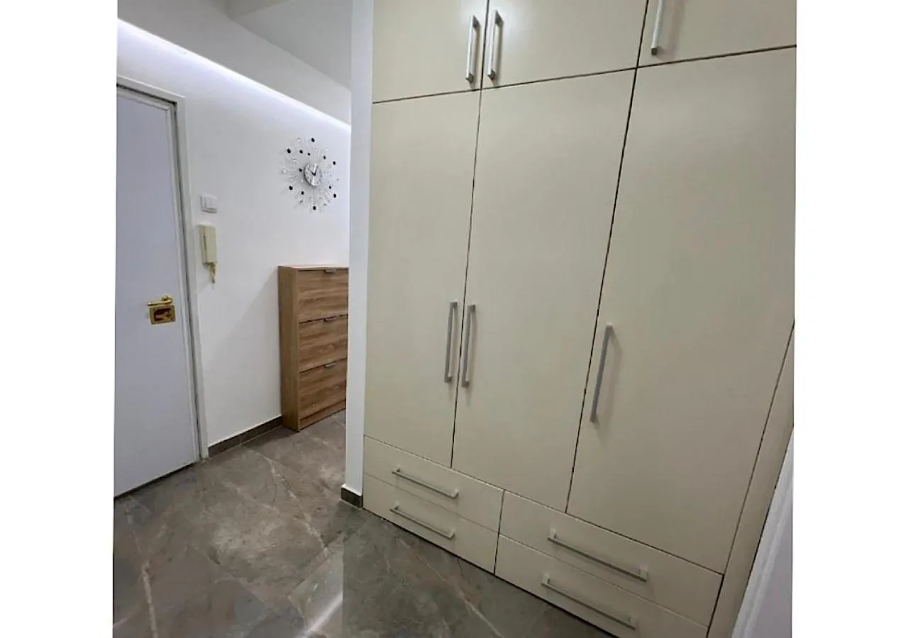 wardrobe in Apartments Sat