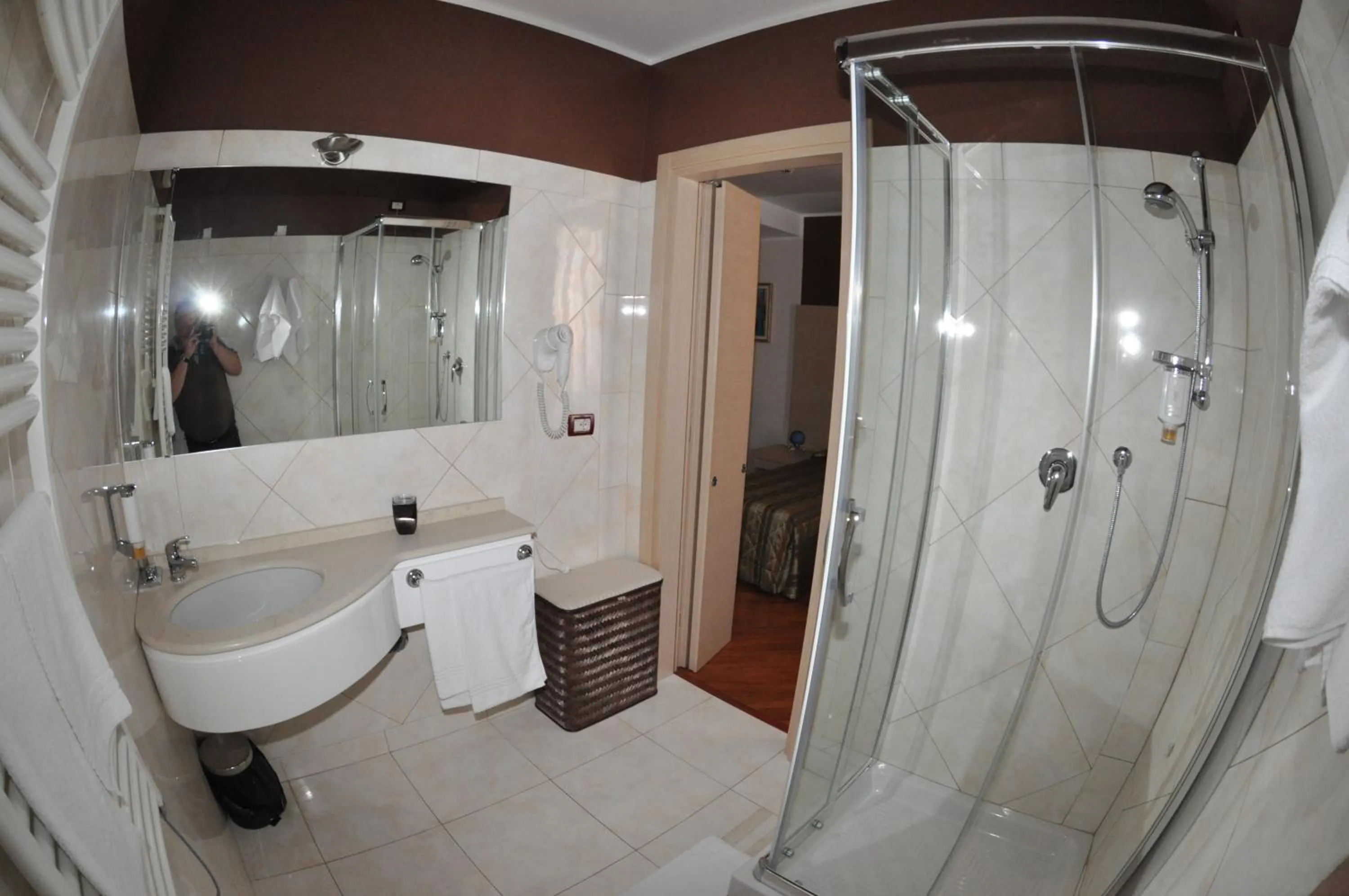 Bathroom in Dulcinea hotel