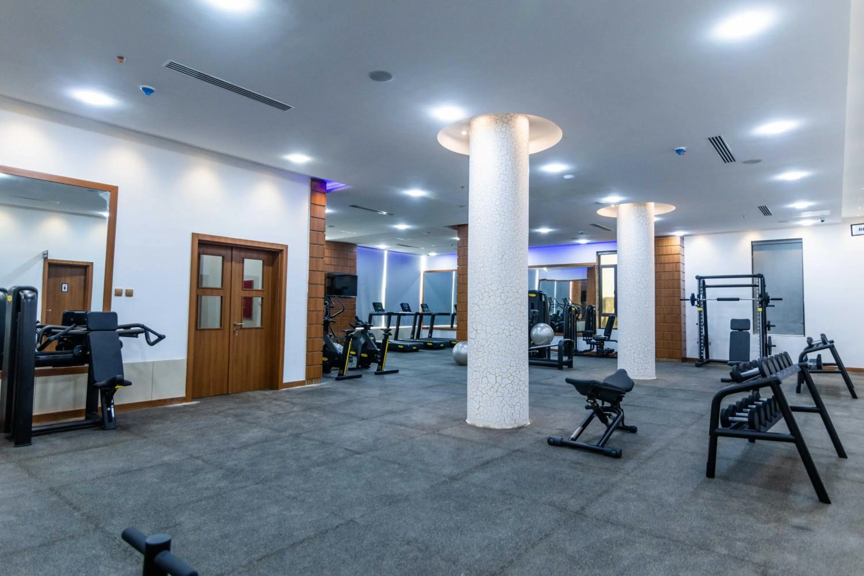 Fitness centre/facilities in BON Hotel Octagon