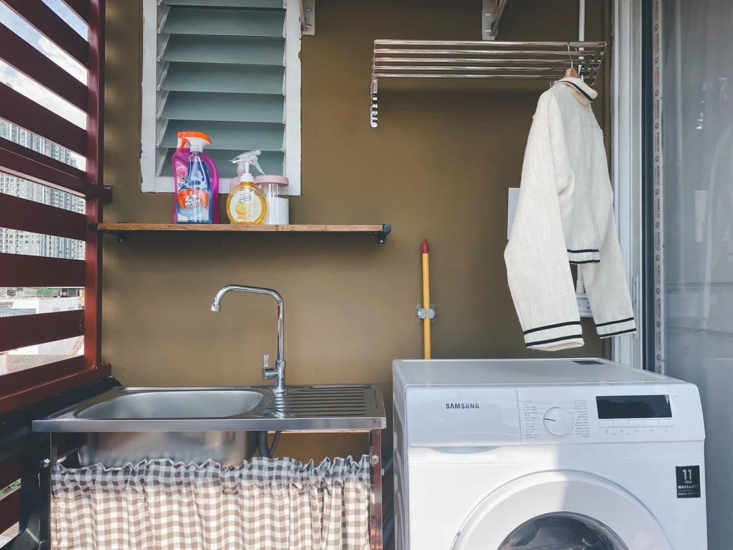 The Giftown Bangkok, Talat Phlu