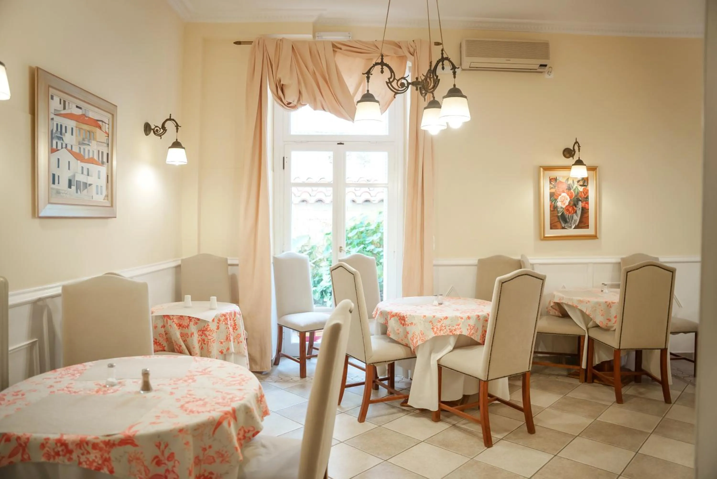 Seating area in Archontiko Eleni Hotel