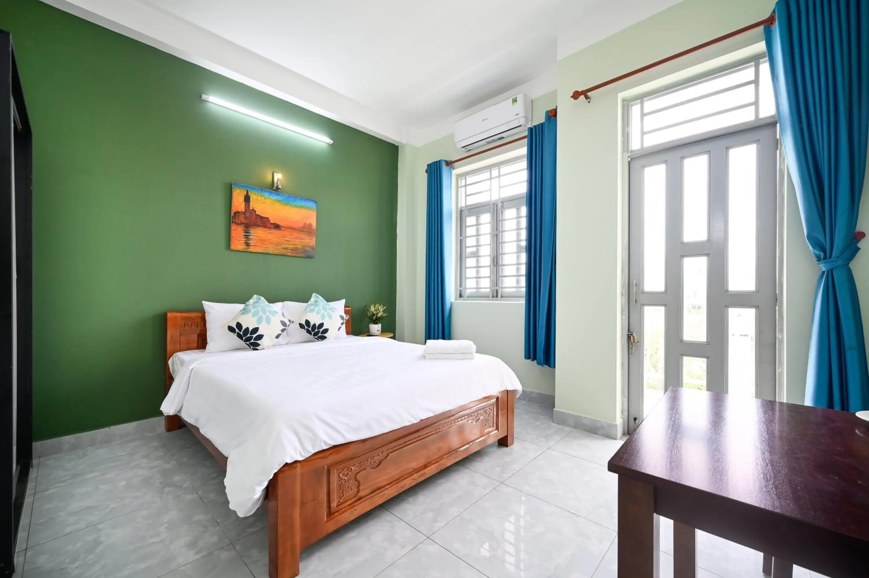 Montana Hotel & Aparment Saigon Airport