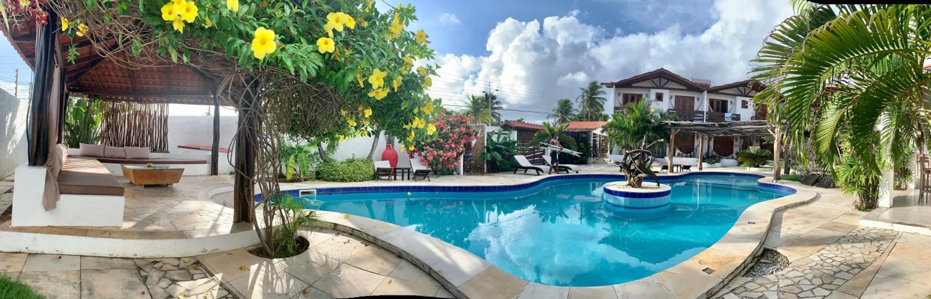 Property building in Hotel Pousada 360