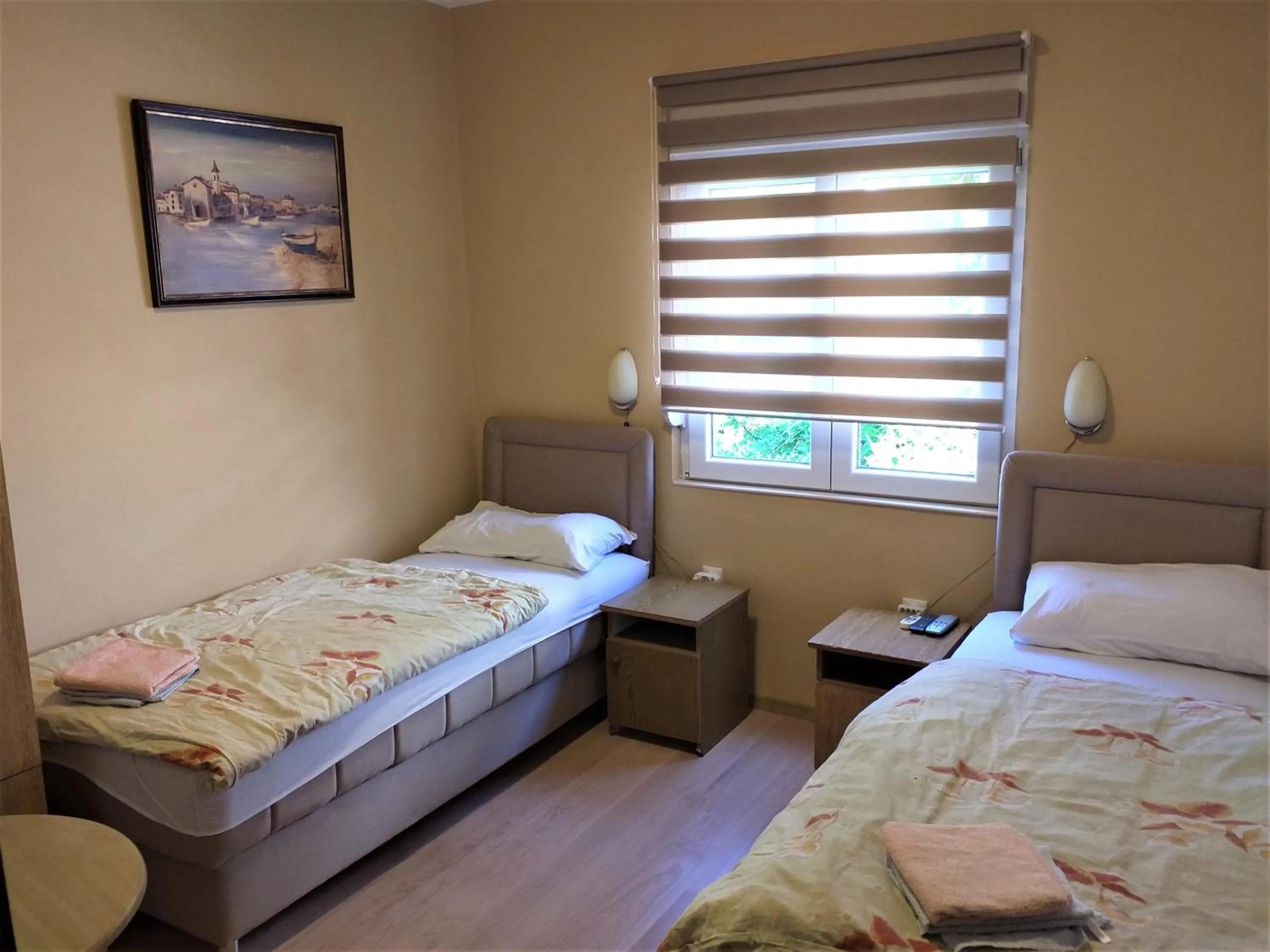 Bed in Mirko Apartments Budva
