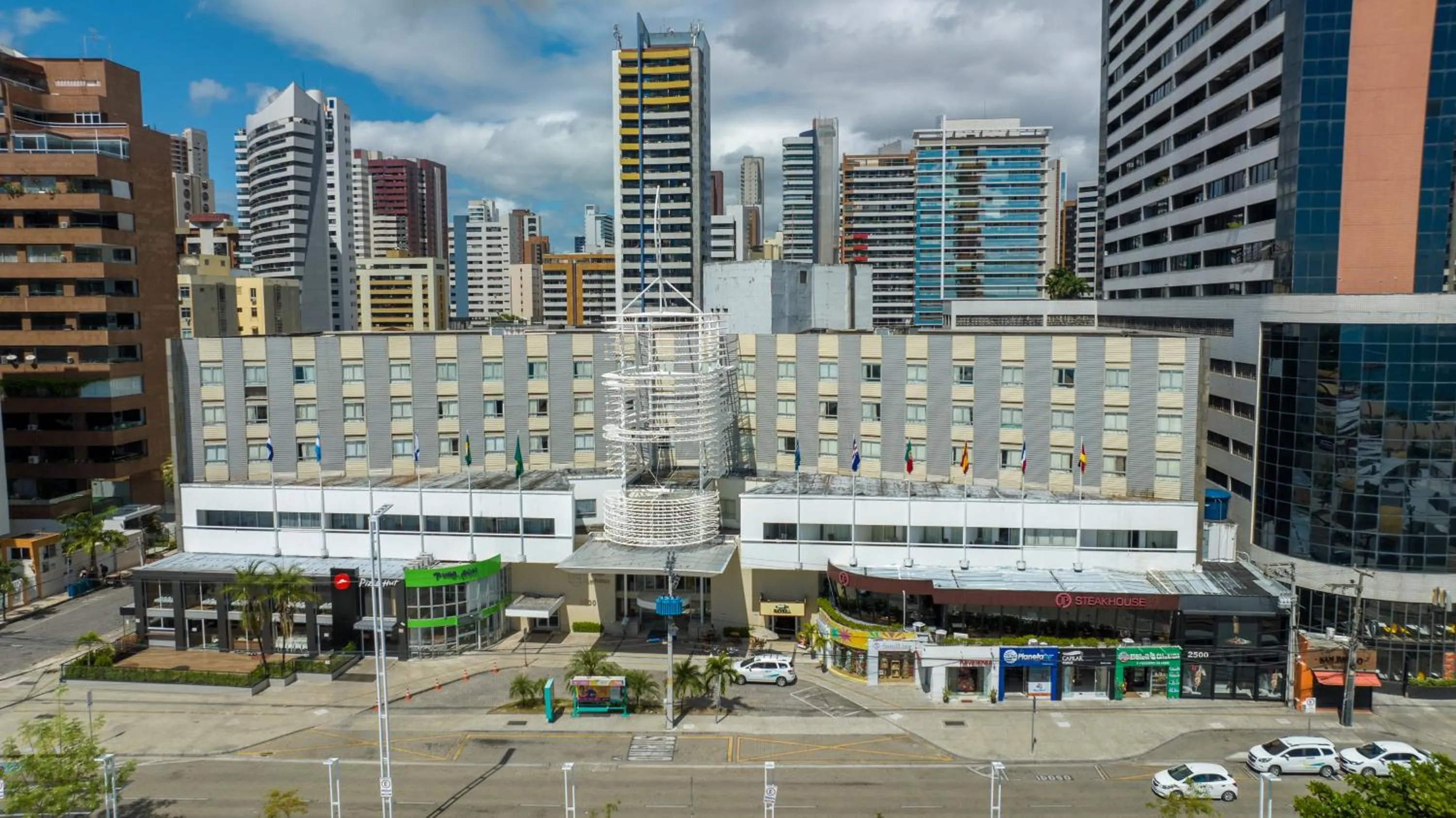 Property building in Oasis Imperial & Fortaleza