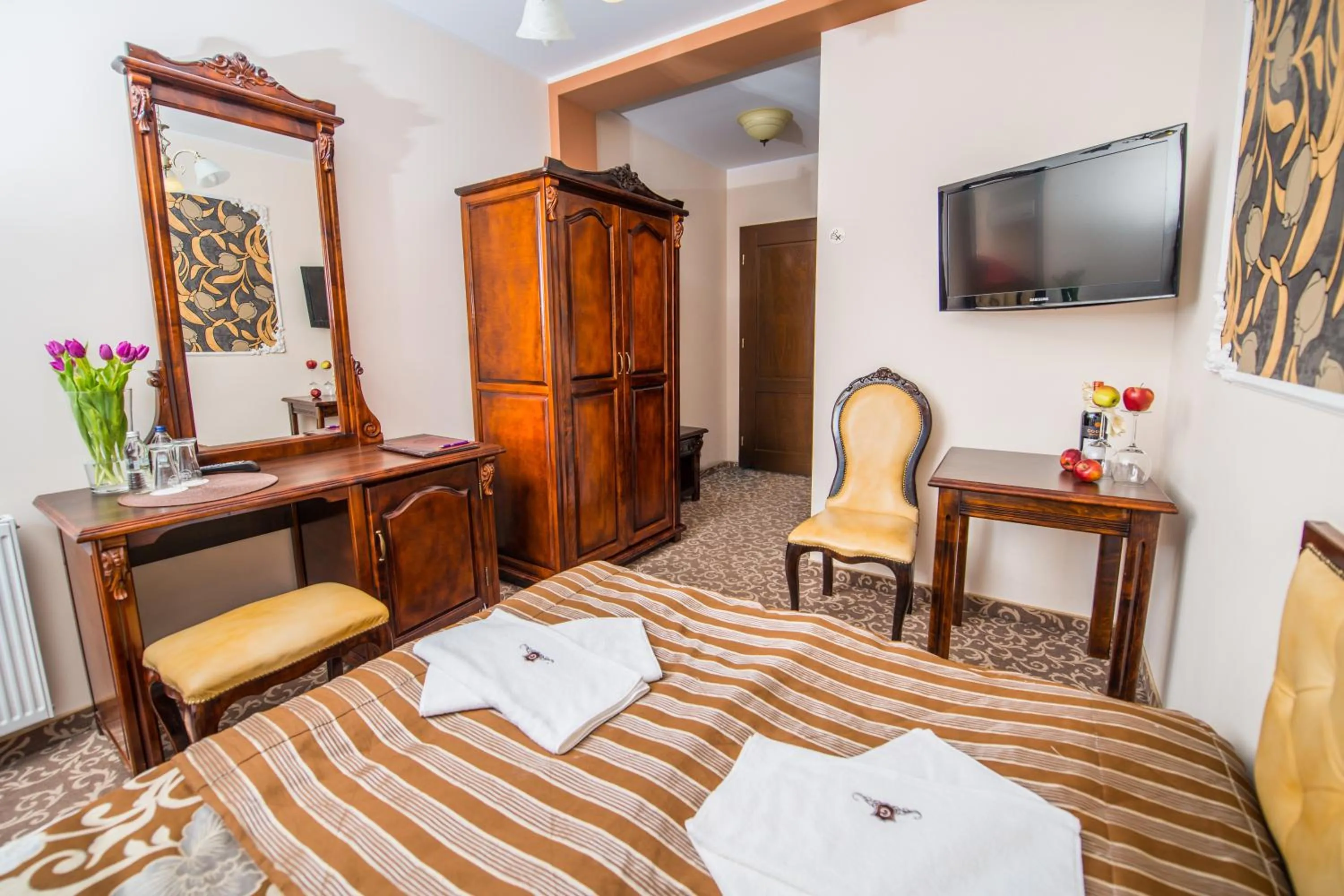 Photo of the whole room, Bed in Hotel & Restauracja Gniecki