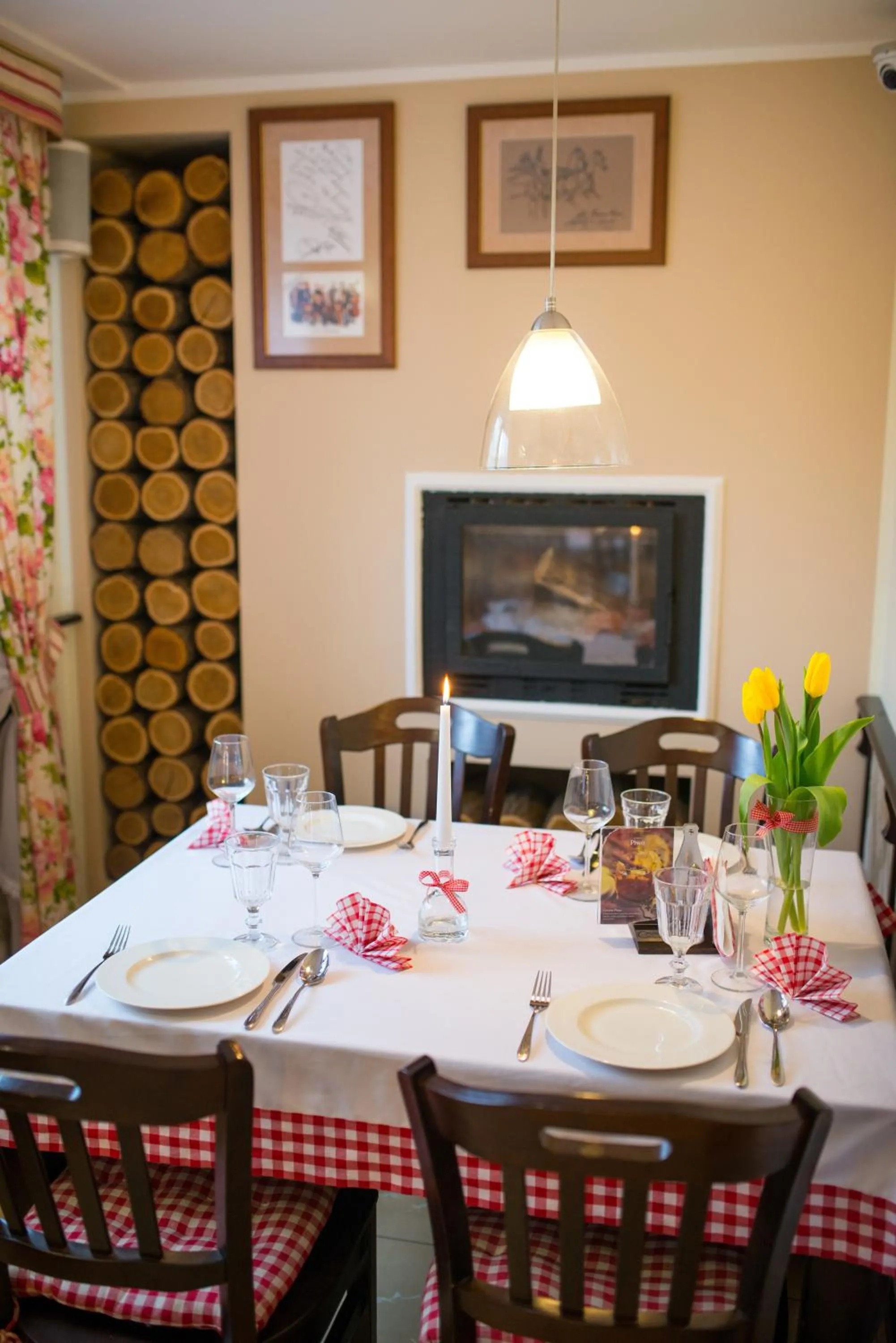 Restaurant/places to eat in Hotel & Restauracja Gniecki