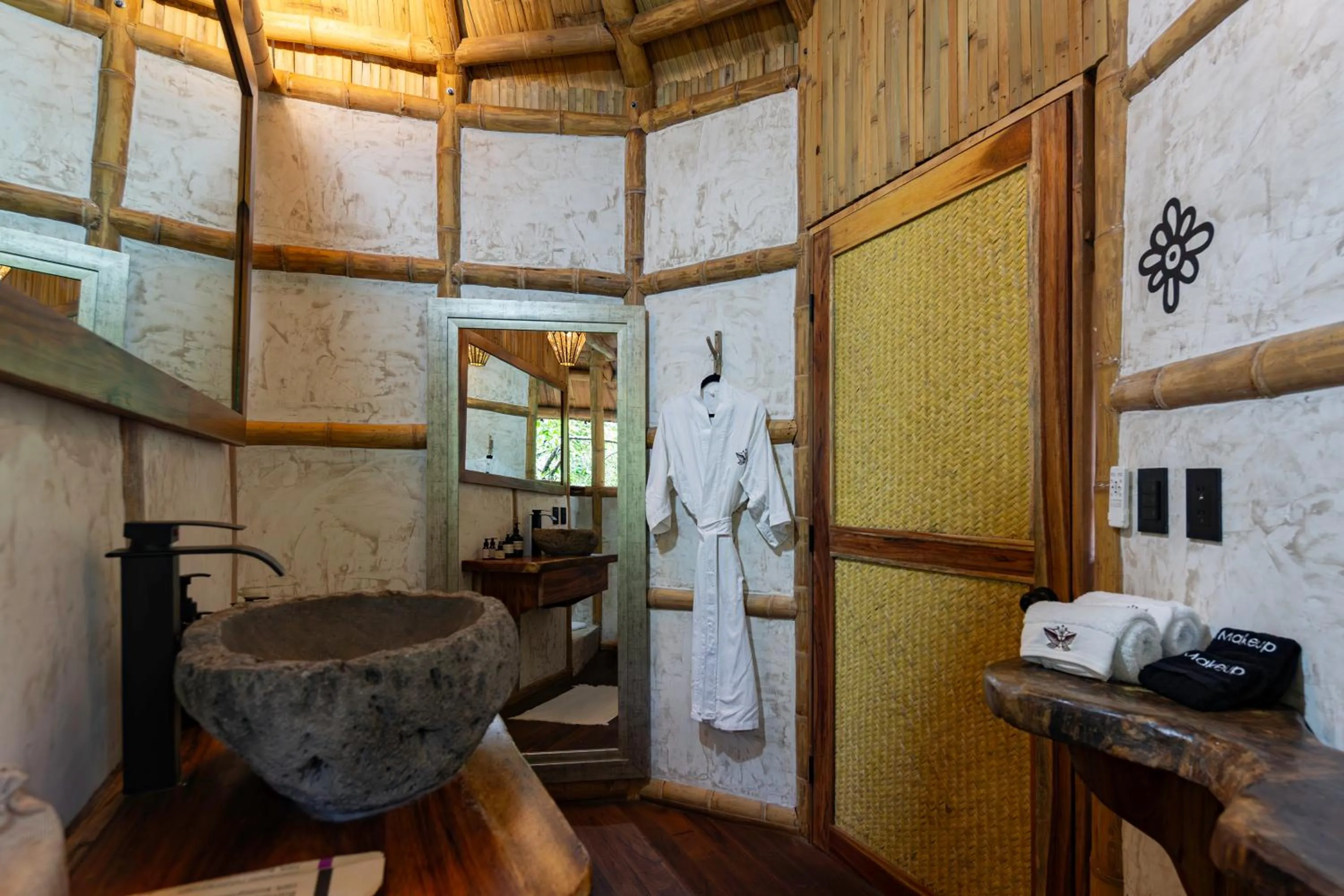 Bathroom in Kokoro Mio Hotel & Wellnes