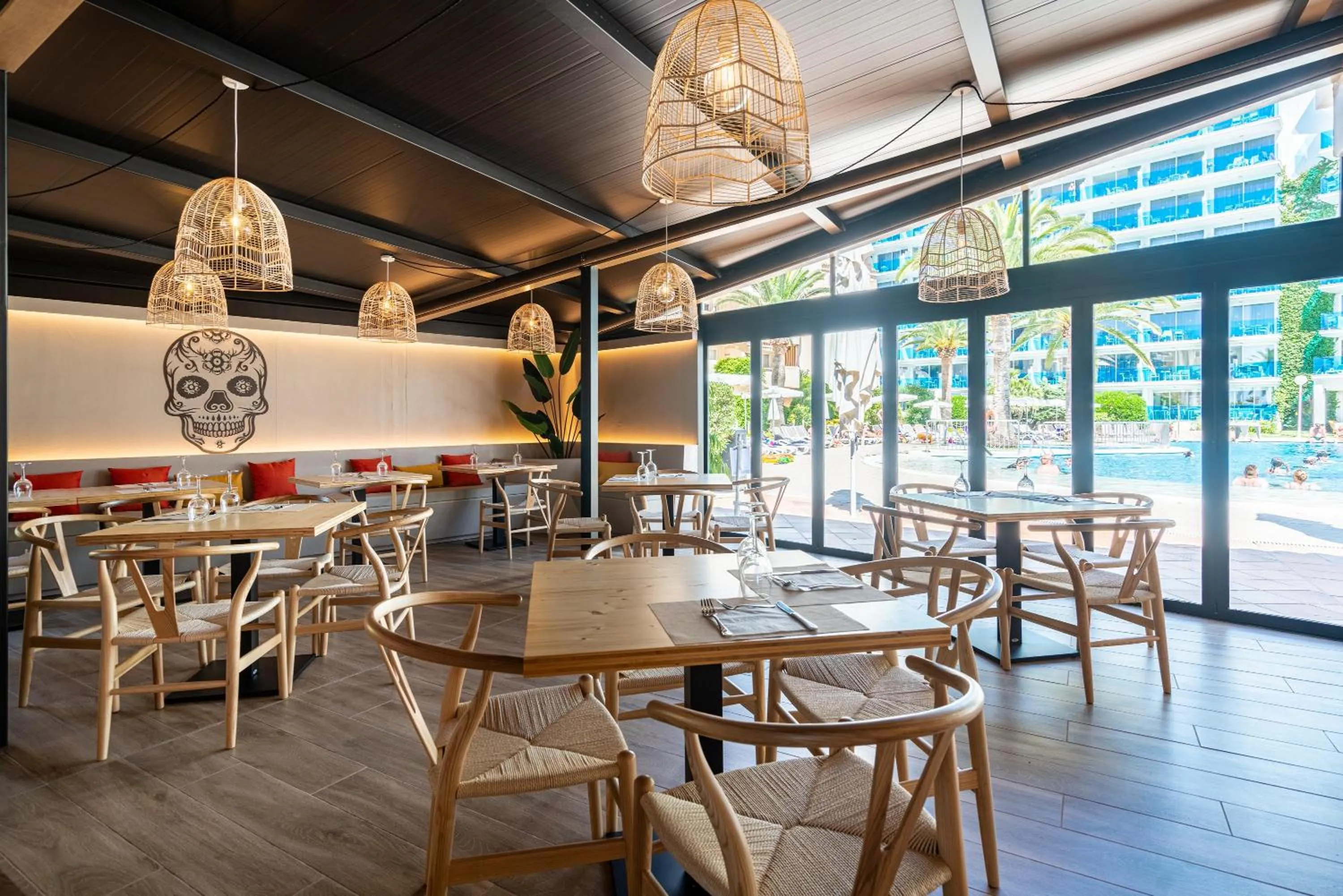 Restaurant/places to eat in THB Sa Coma Platja