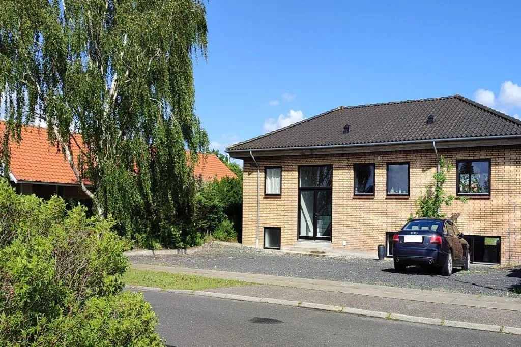 Property building in Sleepindenmark