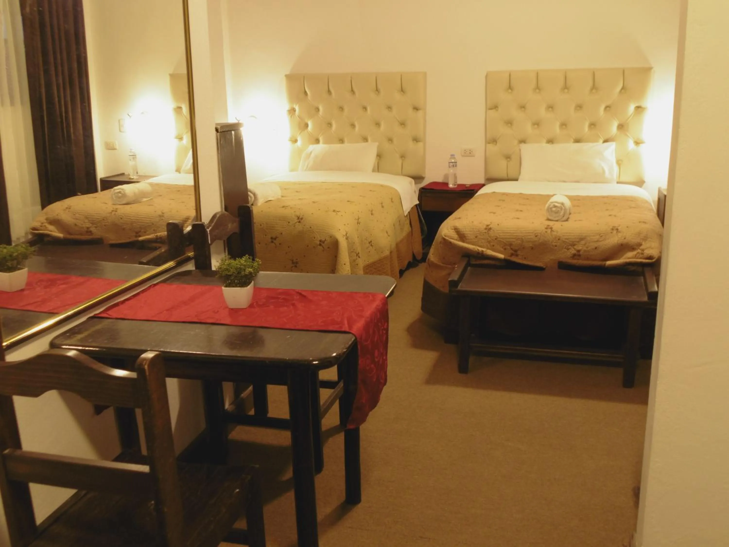 Bed in Hotel Montecristo Cusco