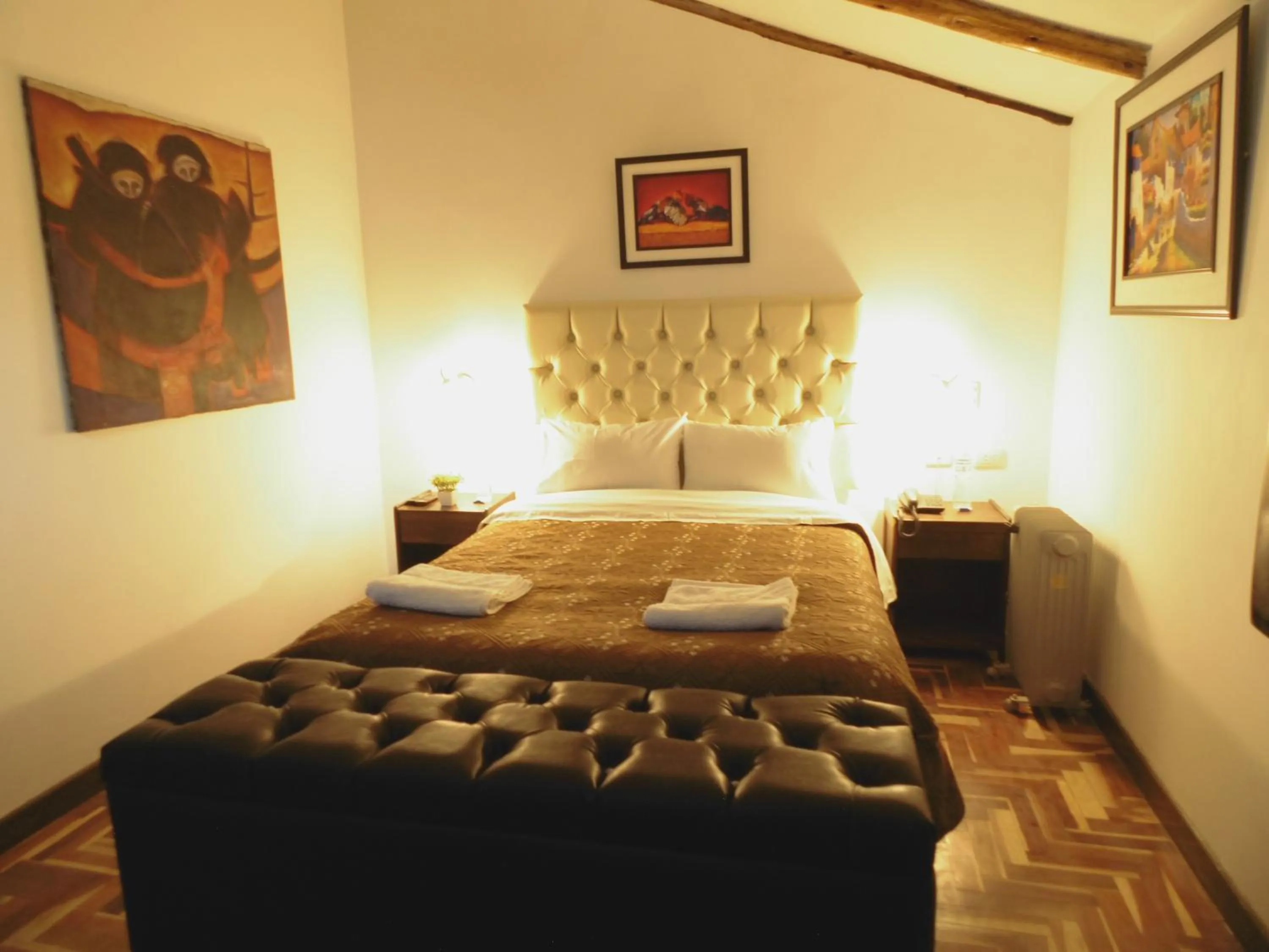 Bed in Hotel Montecristo Cusco