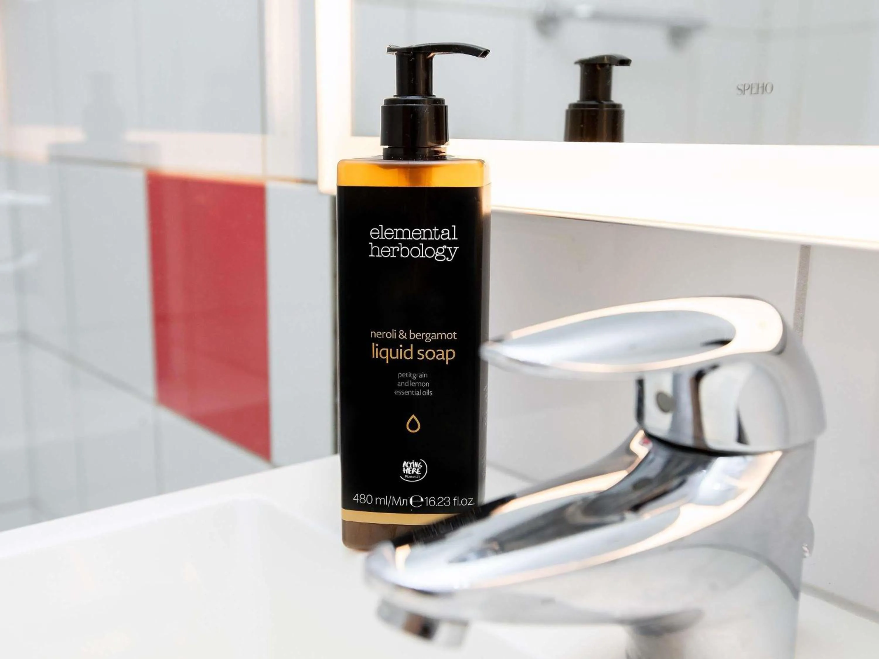 Bedroom in Mercure Thurrock Stifford Hall