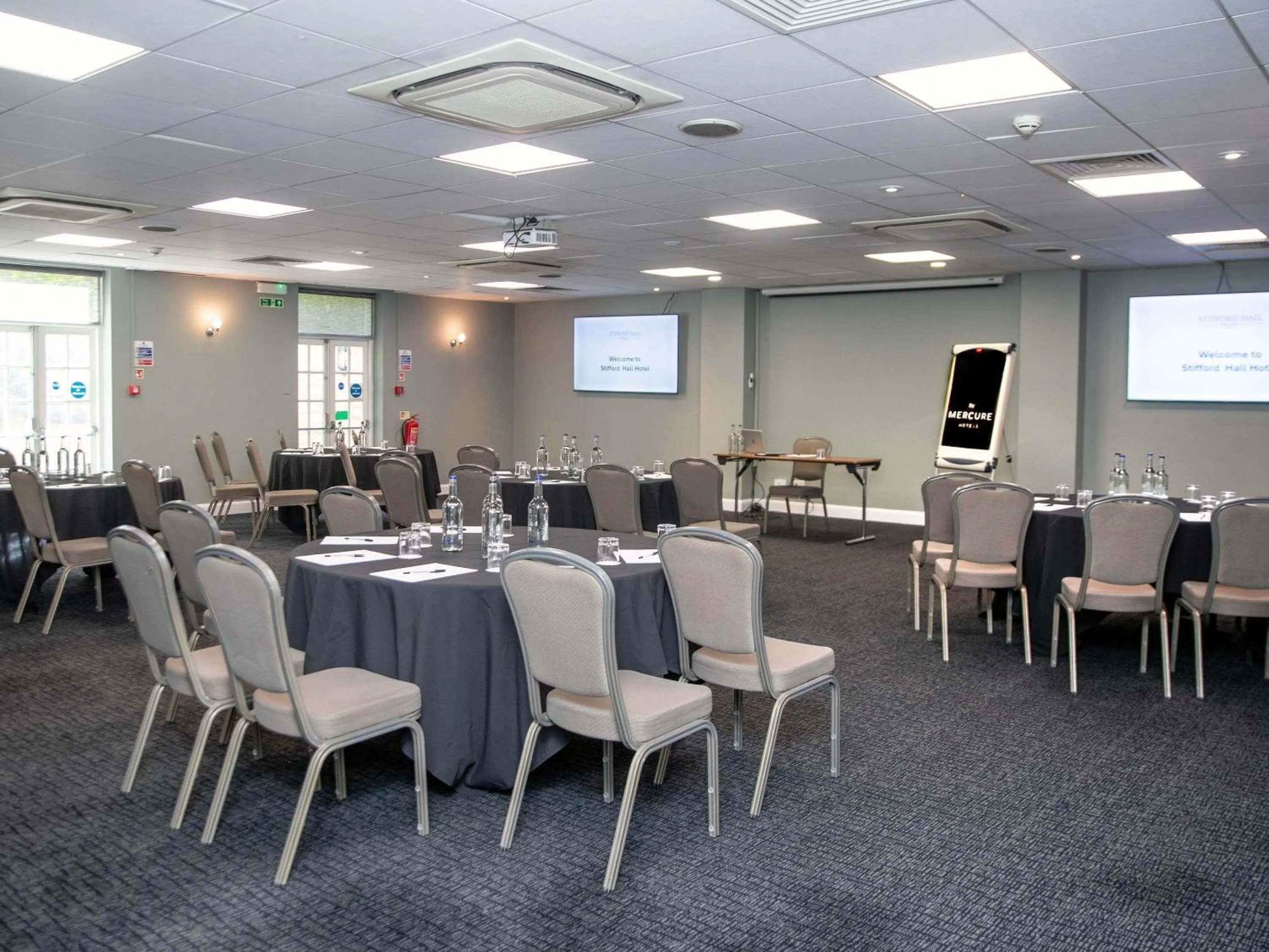 Meeting/conference room in Mercure Thurrock Stifford Hall