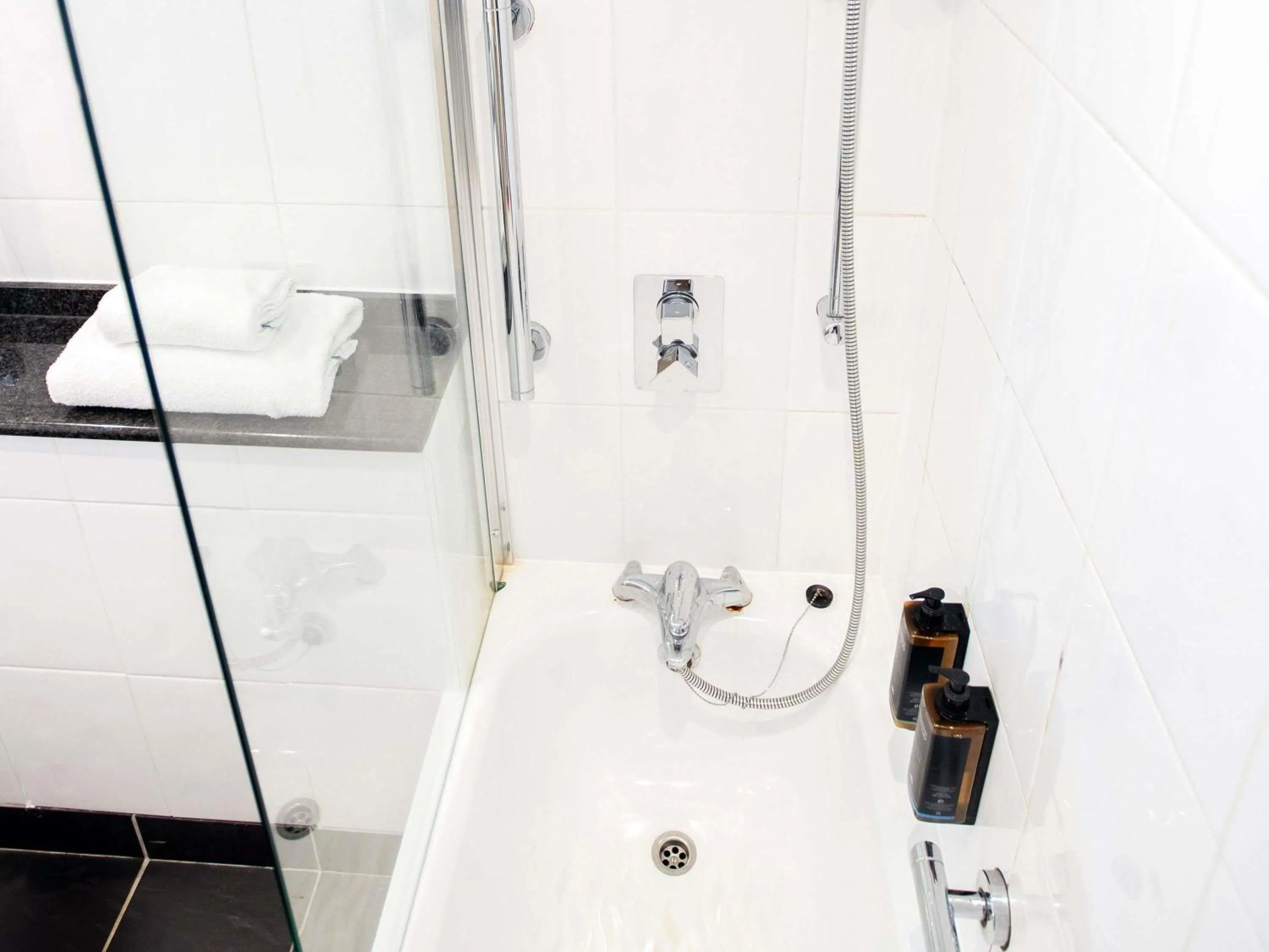 Bedroom in Mercure Thurrock Stifford Hall