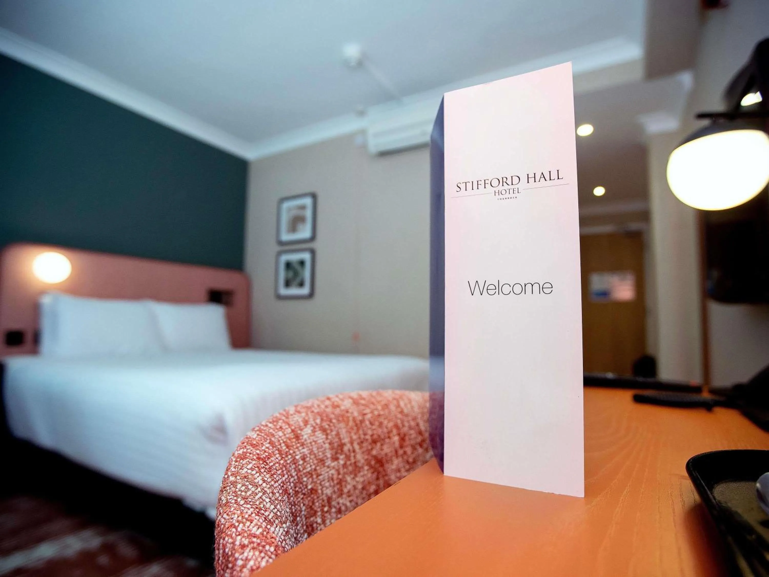 Bedroom, Bed in Mercure Thurrock Stifford Hall