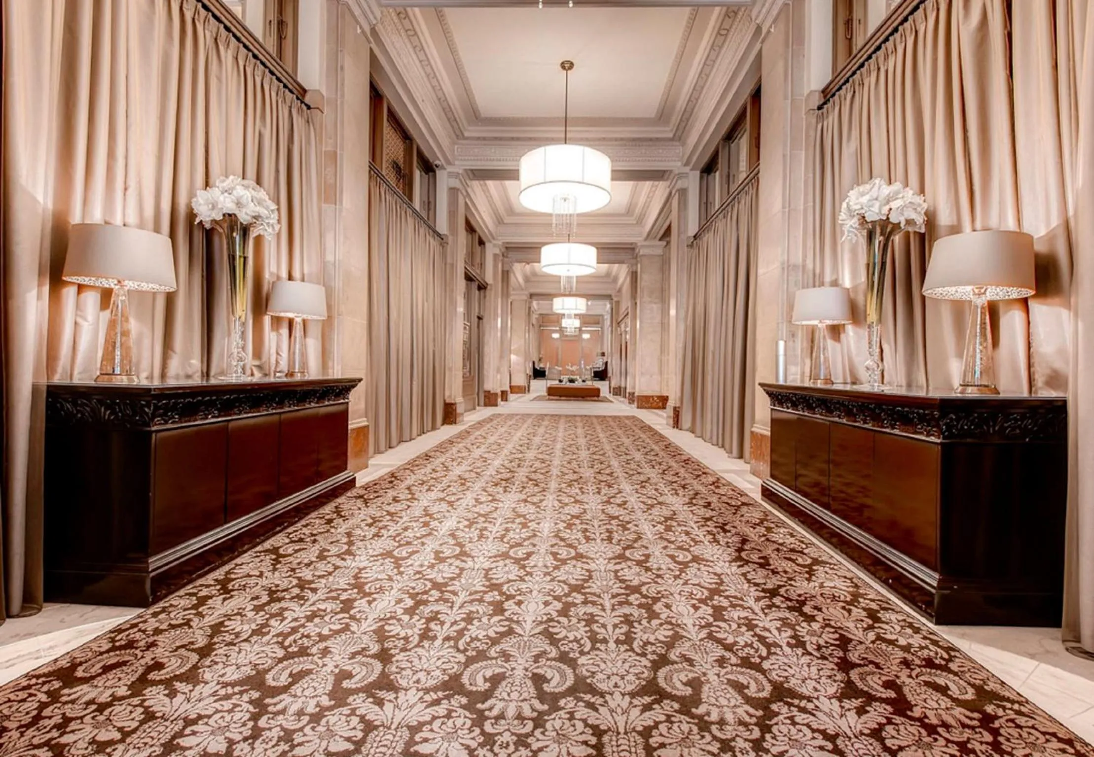 Lobby or reception in Global Luxury Suites at The White House