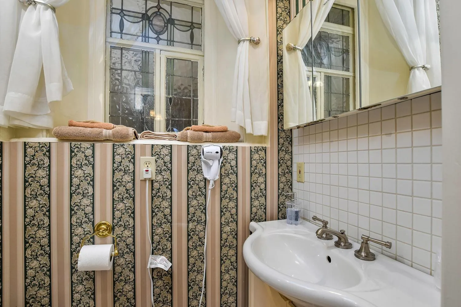 Shower in Noble Suites