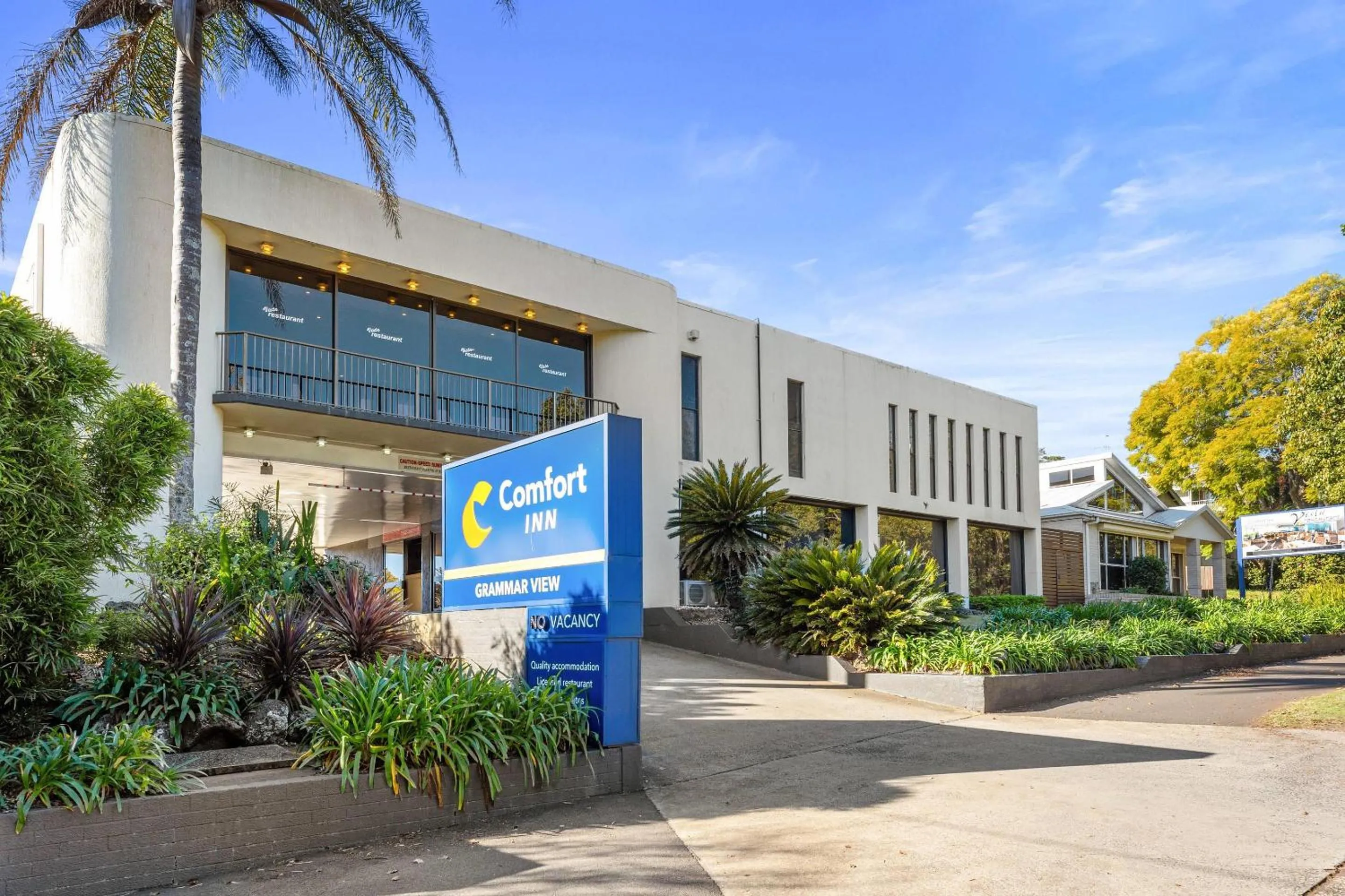 Property building in Comfort Inn Grammar View