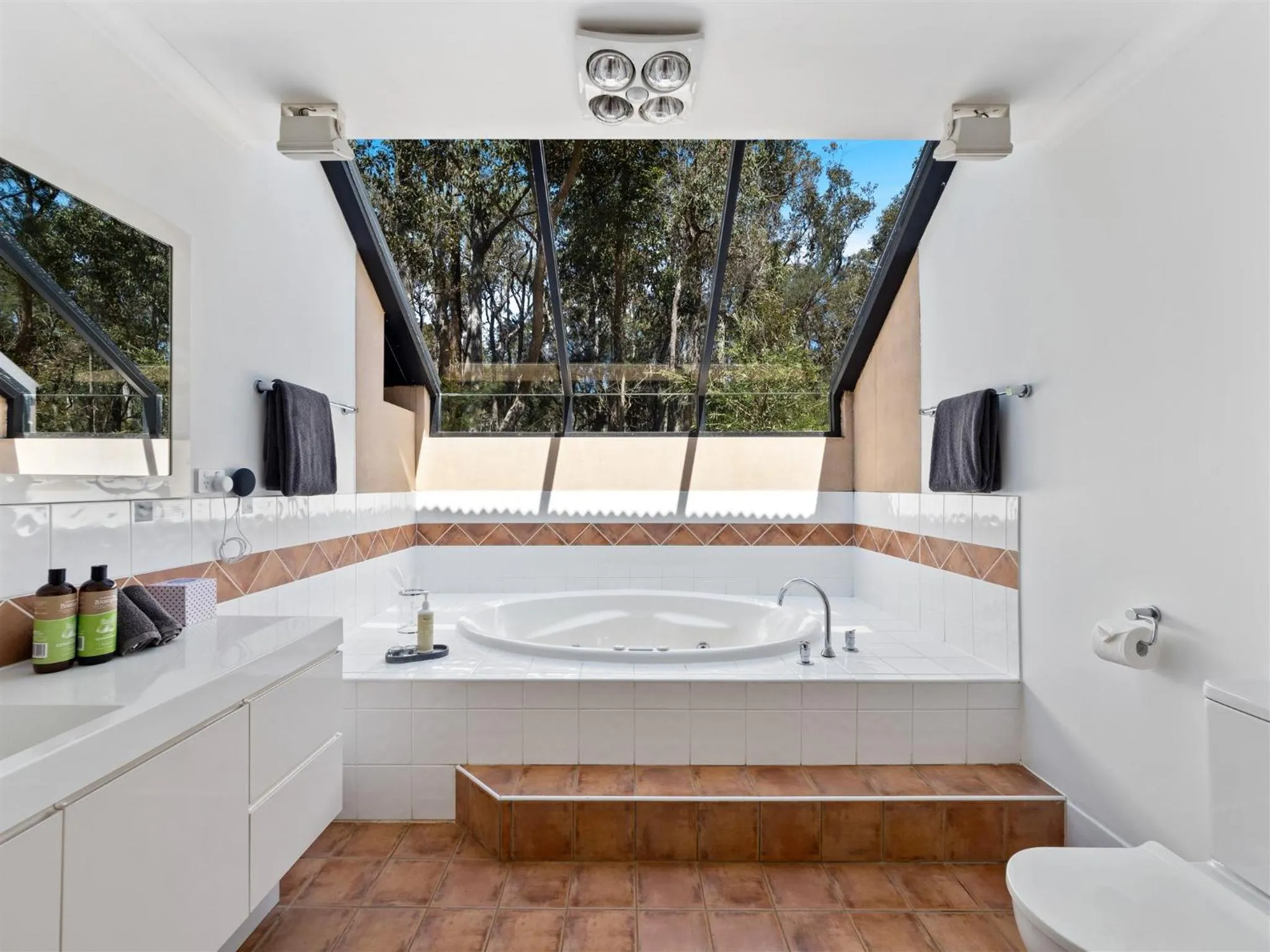 Bathroom in Forest Rise Chalets and Lodge