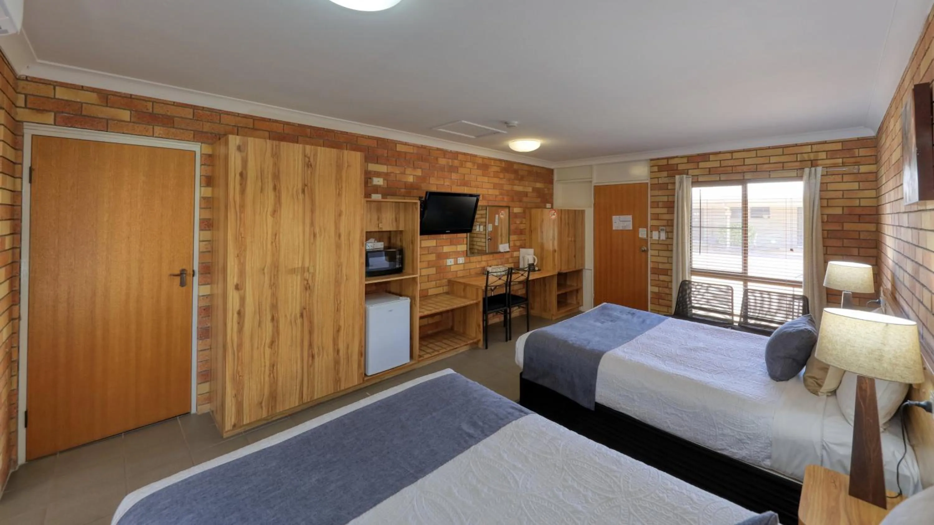 Bed in Merino Motor Inn