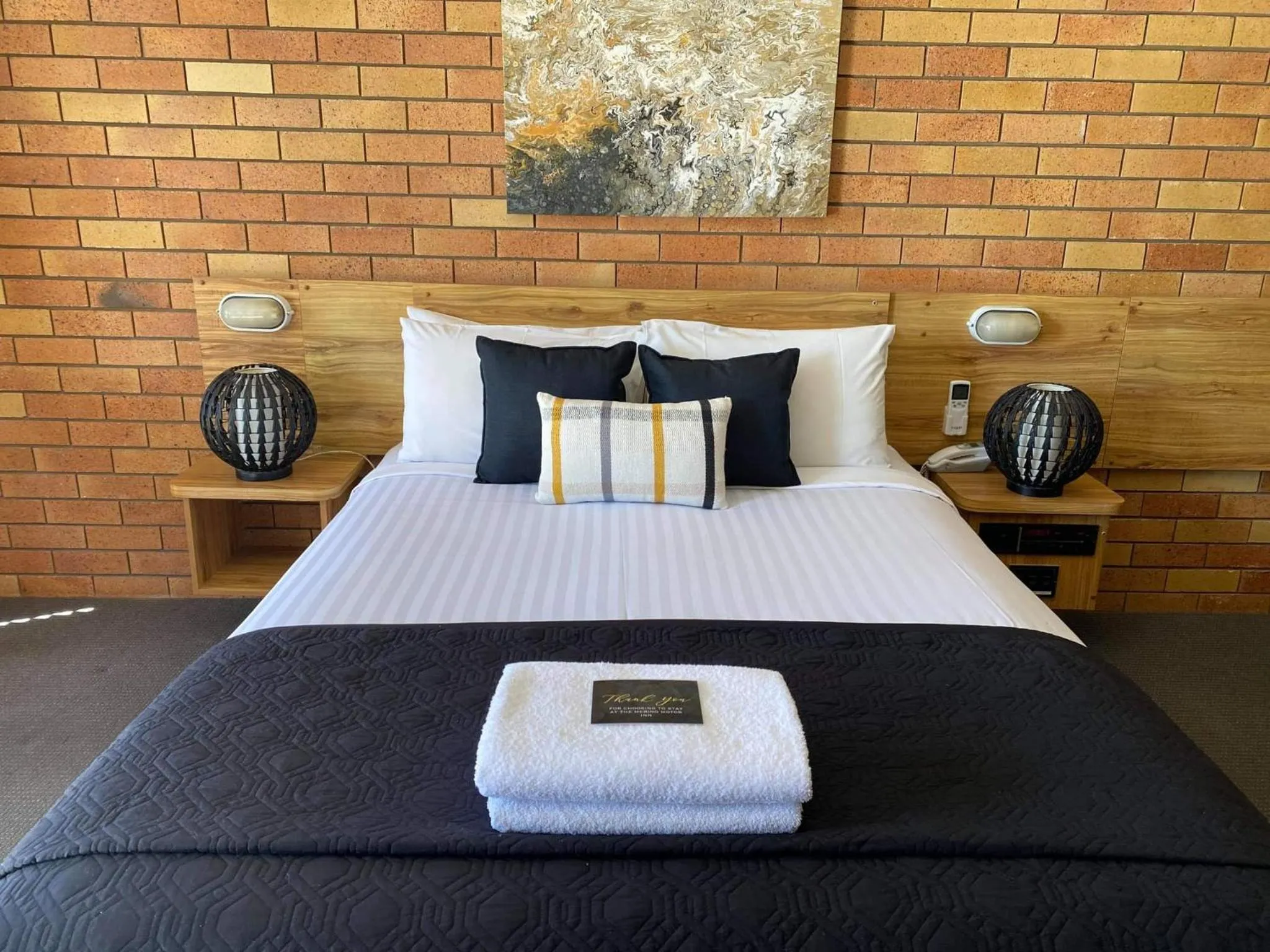 Bed in Merino Motor Inn