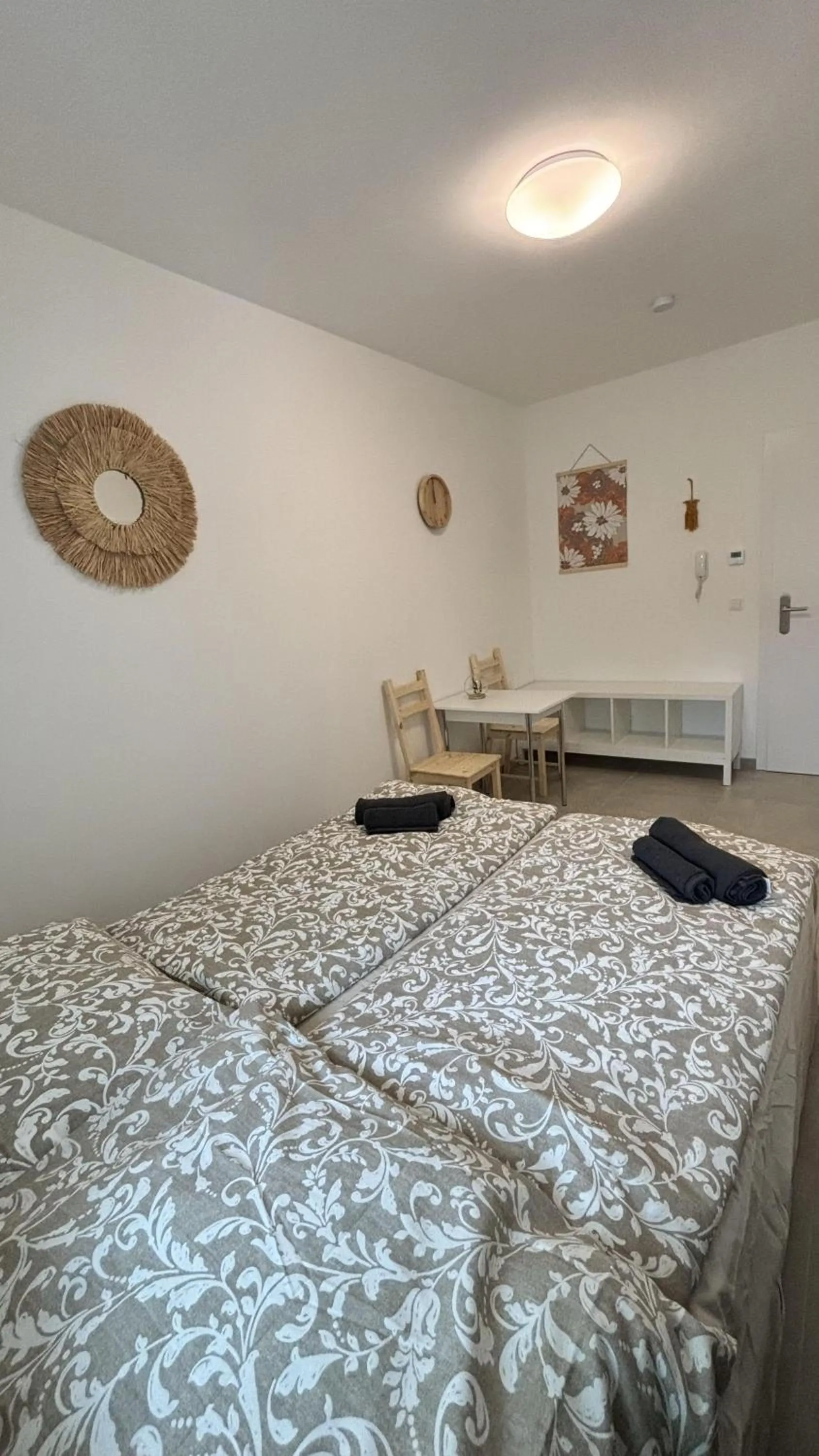 Bed in Langenzersdorf Apartment